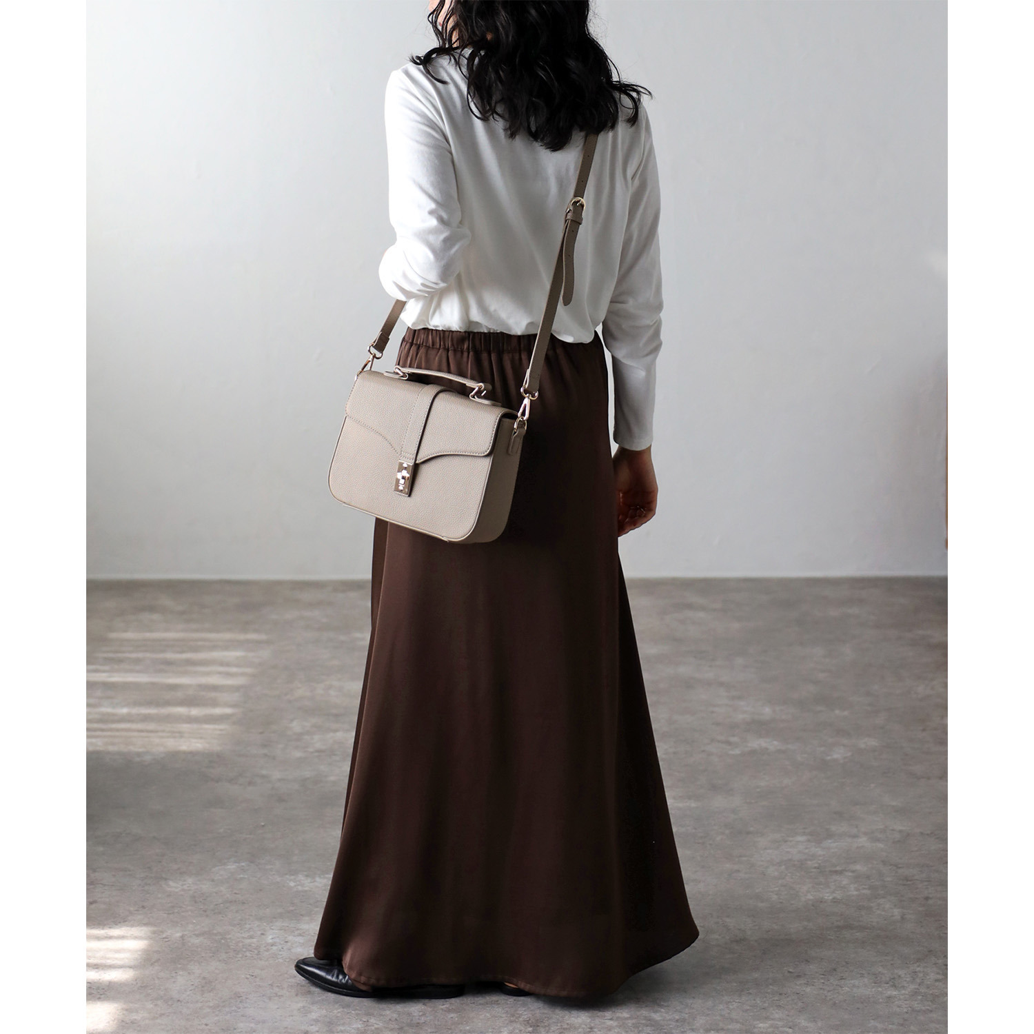 グッシオイタリー 牛革 ターンロックデザイン ２ウェイバッグ