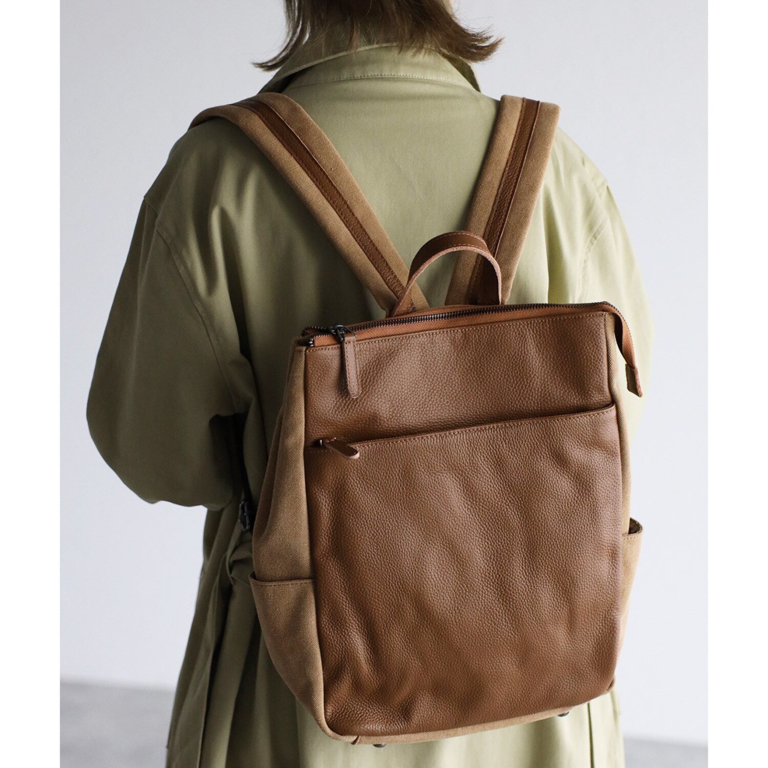 グッシオイタリー 牛革×キャンバス リュック