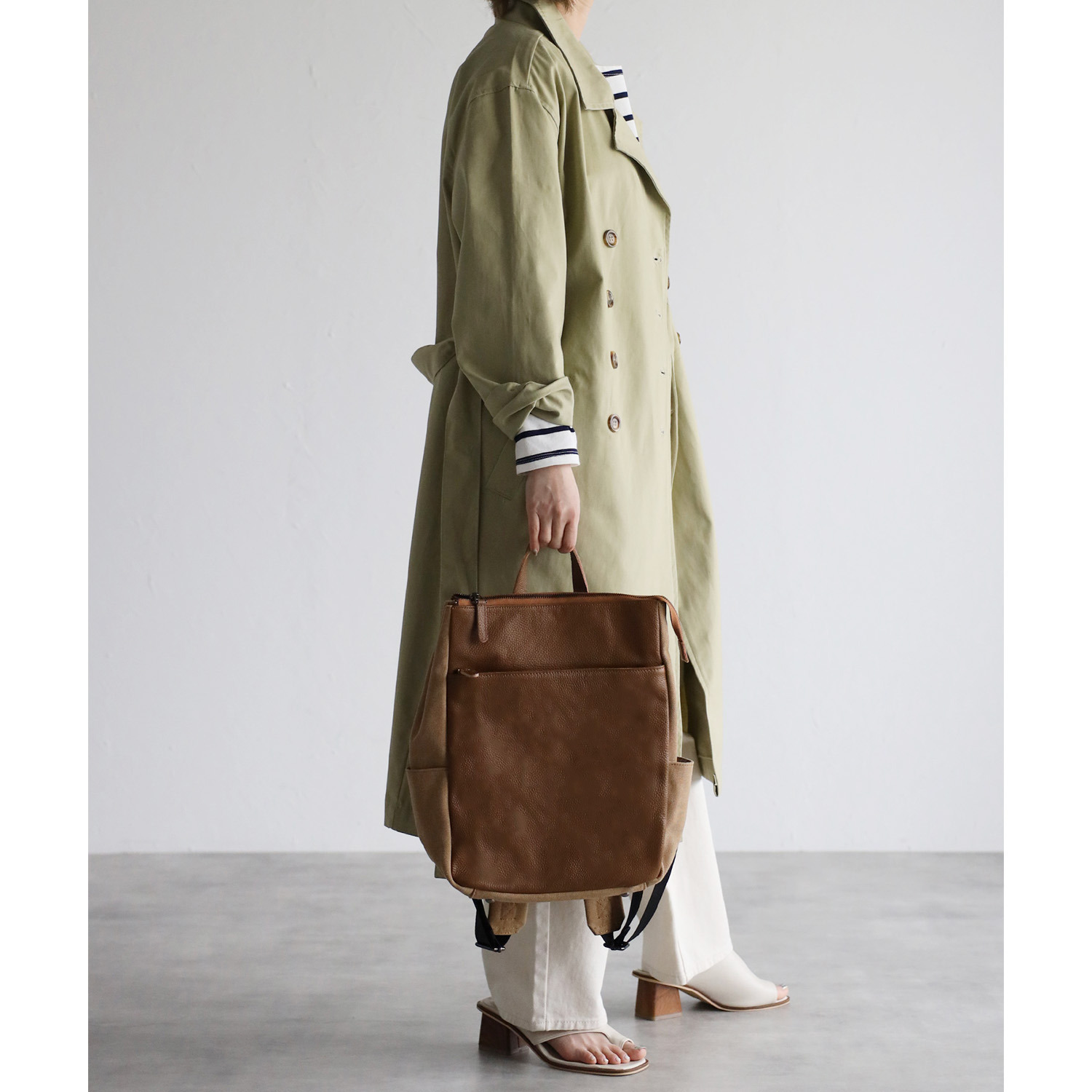 グッシオイタリー 牛革×キャンバス リュック