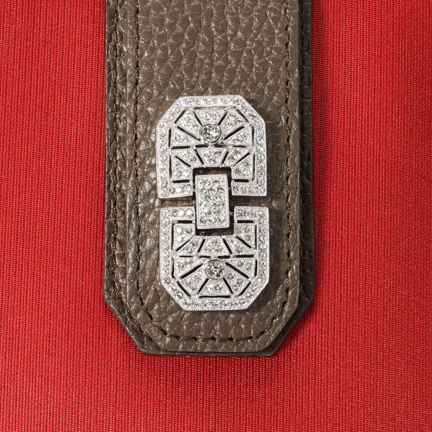 エーディーエムジェイ はっ水 ナイロンリュクス アールデコモティーフ クロスボディバッグ