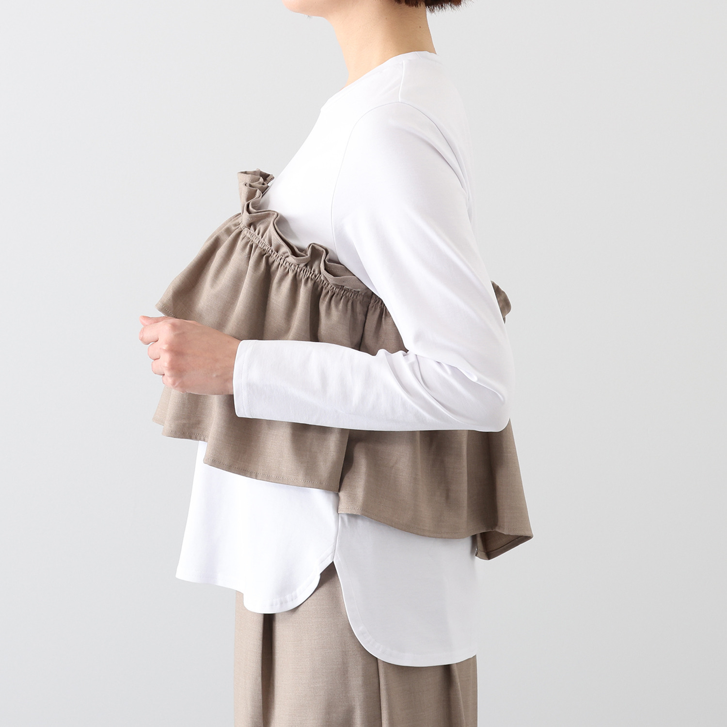 イシカワラボ★ヒトミ 薄地ポンチ ビスチェレイヤード風 デザインプルオーバー