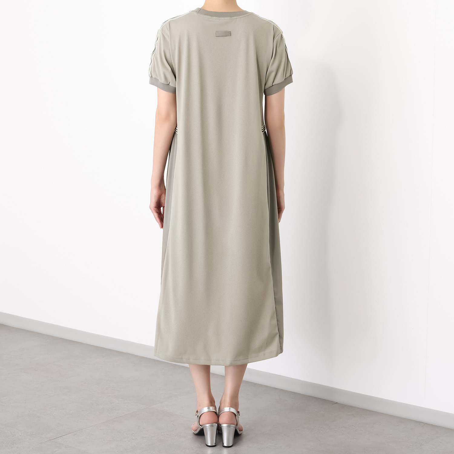 スタイル・ラヴィー 接触冷感 テープ＆ ポケットアクセント ガーリー＆スタイリッシュ ワンピース