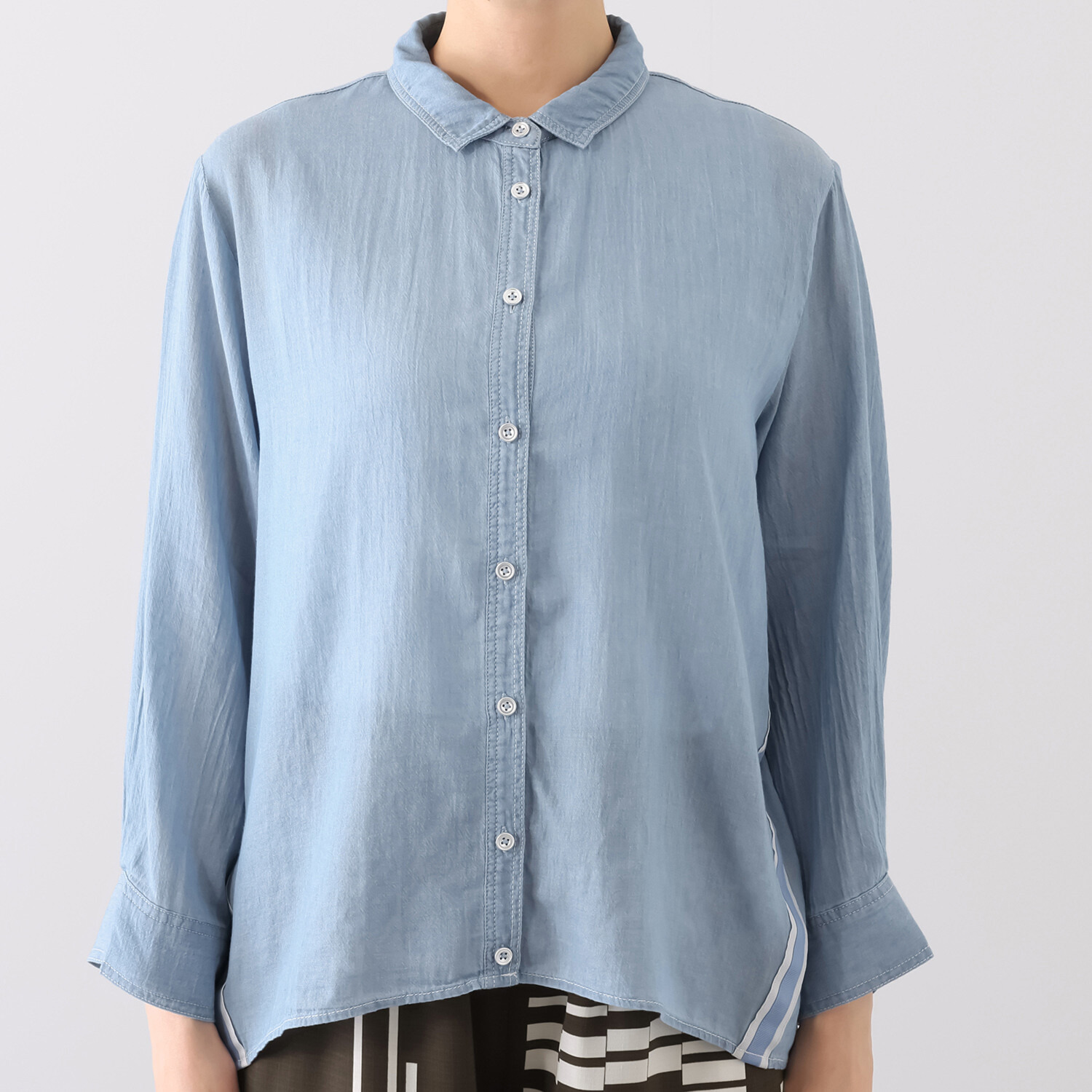 スタイル・ラヴィー ２．５オンスデニム 脇ライン＆ バックロゴアクセント ワンタッチブラウジング シャツ