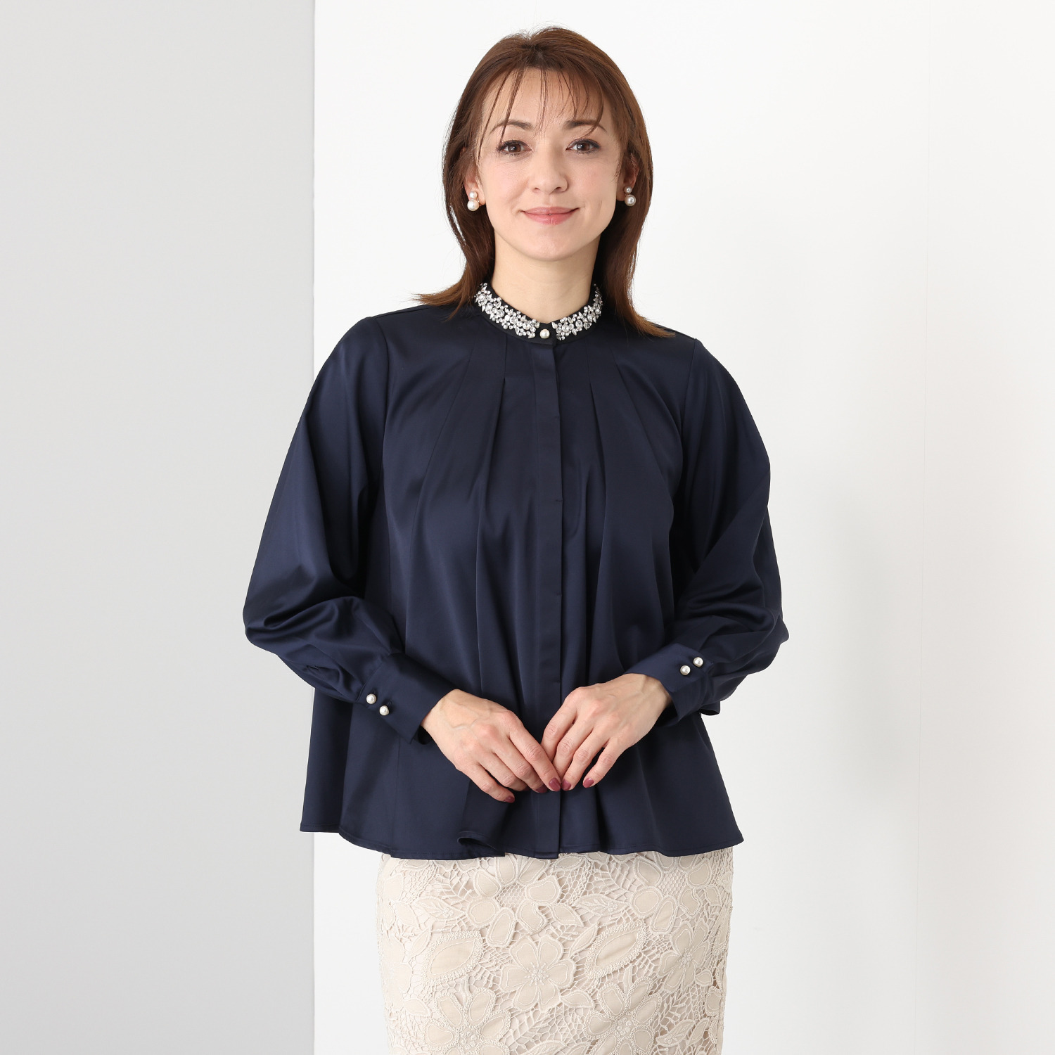 クリス・セリーン イミテーションパール＆ ビジュウアクセント ブラウス