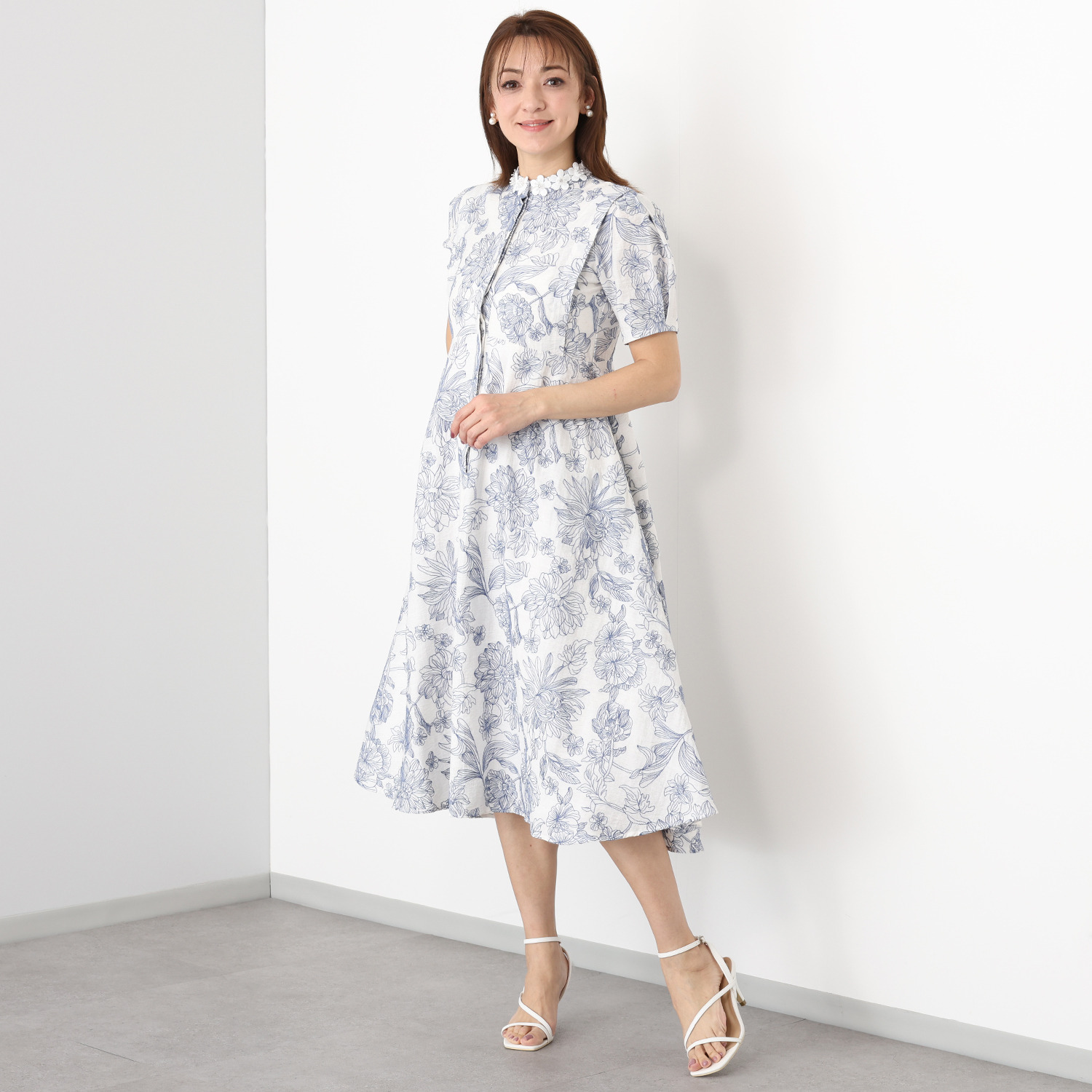 クリス・セリーン ボタニカルフラワー 刺しゅうドレス