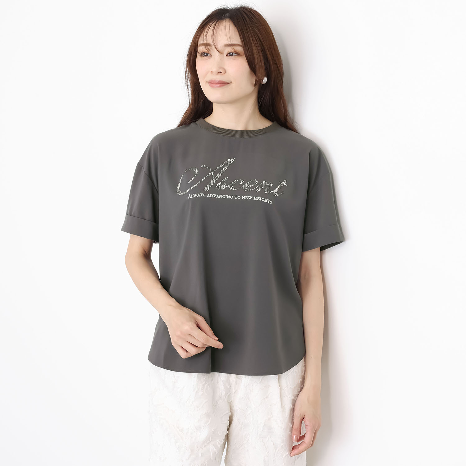 ヘブンアンドアース ＵＶカット・接触冷感 ラインストーン×刺しゅう メッセージＴブラウス