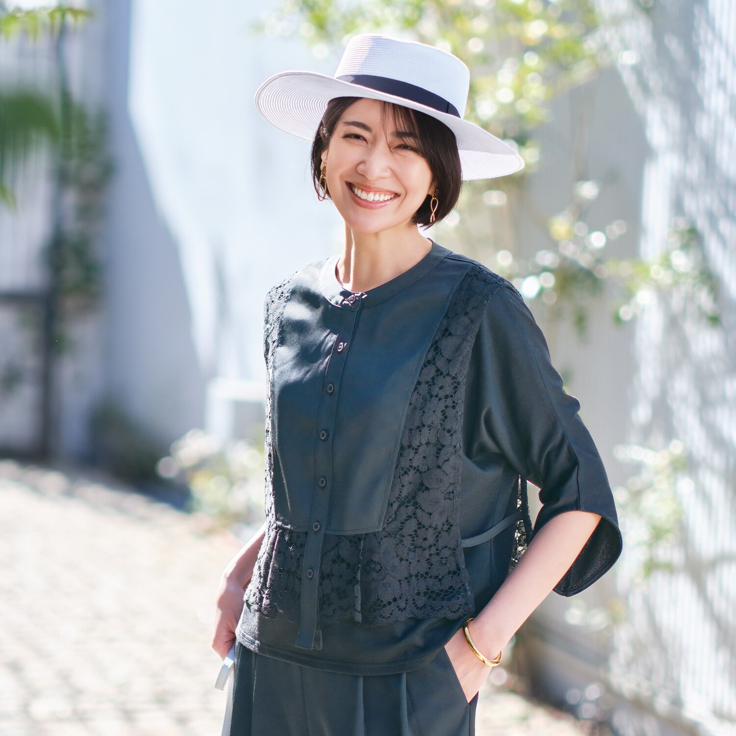 シルバーミントシュガー レース＆フィブリルツイル ブラウス風ベストと ドルマンスリーブ デザインプルオーバー アンサンブル