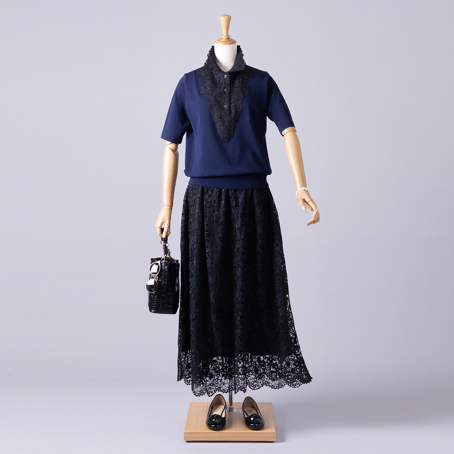 アズイズ　ビーマイセルフ バイ　ネイチャーズ レース使い ポロ襟プルオーバー