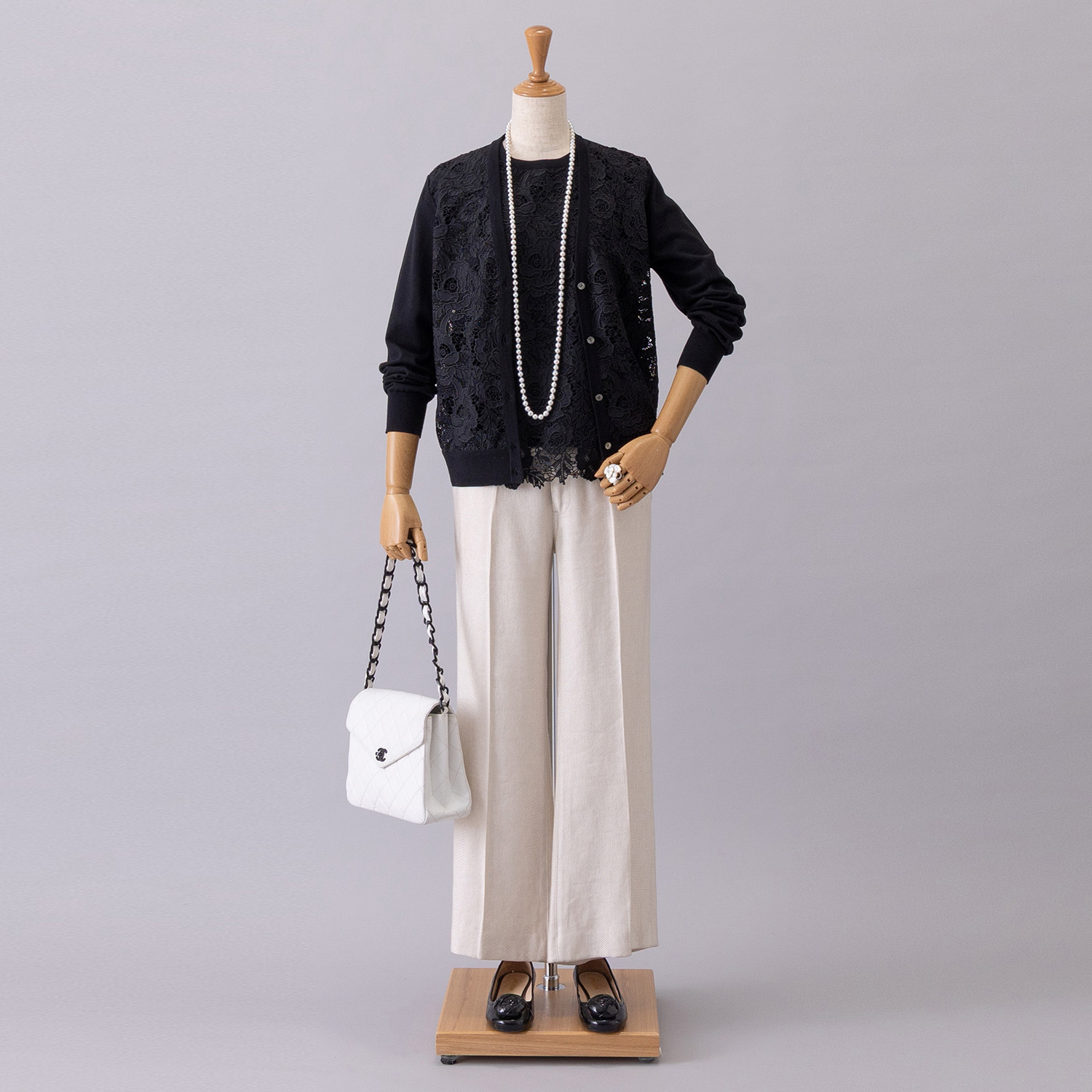 アズイズ　ビーマイセルフ バイ　ネイチャーズ エンブロイダリー レース使い 五分袖プルオーバー