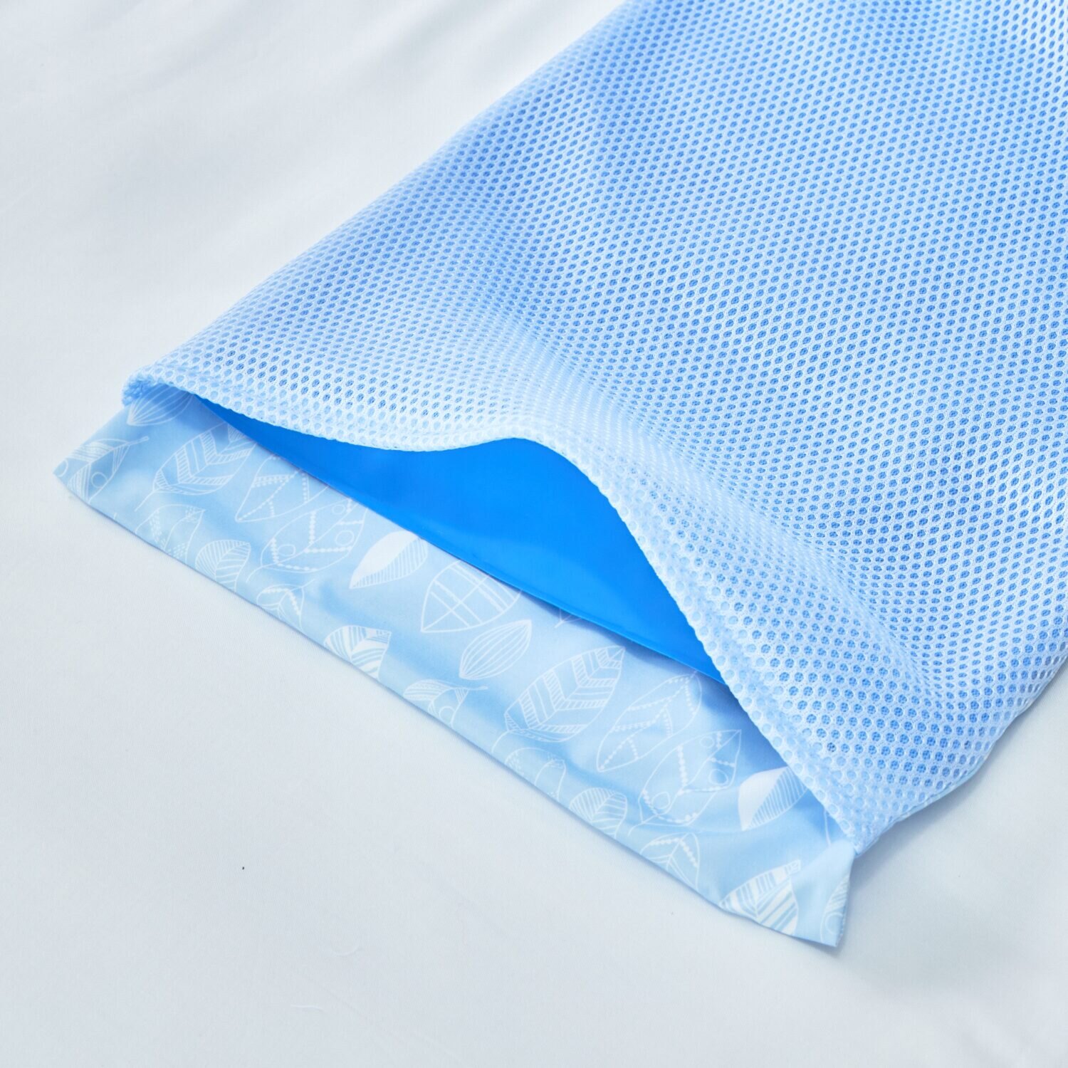 アイスジャパン ひんやりが長持ち！ 冷凍不要の 室蘭ひゃっこいマット プレミアム 専用綿混カバー付