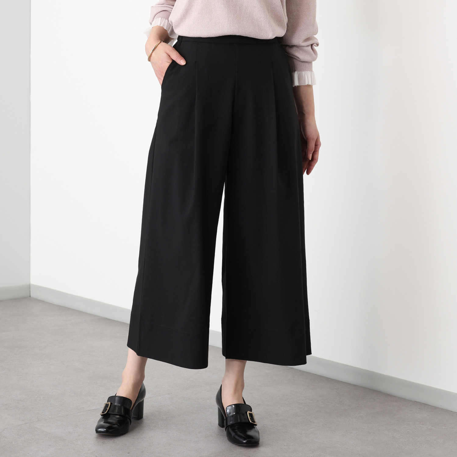 アトリエール 接触冷感・ＵＶカット ライトコットン タックワイドパンツ