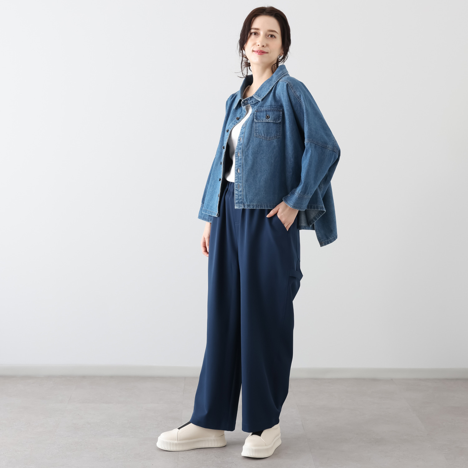 ワンピース セレクト　バイ　カワル デニムなのに柔らか！ 身頃たっぷり 体形カバー 変形デニムジャケット
