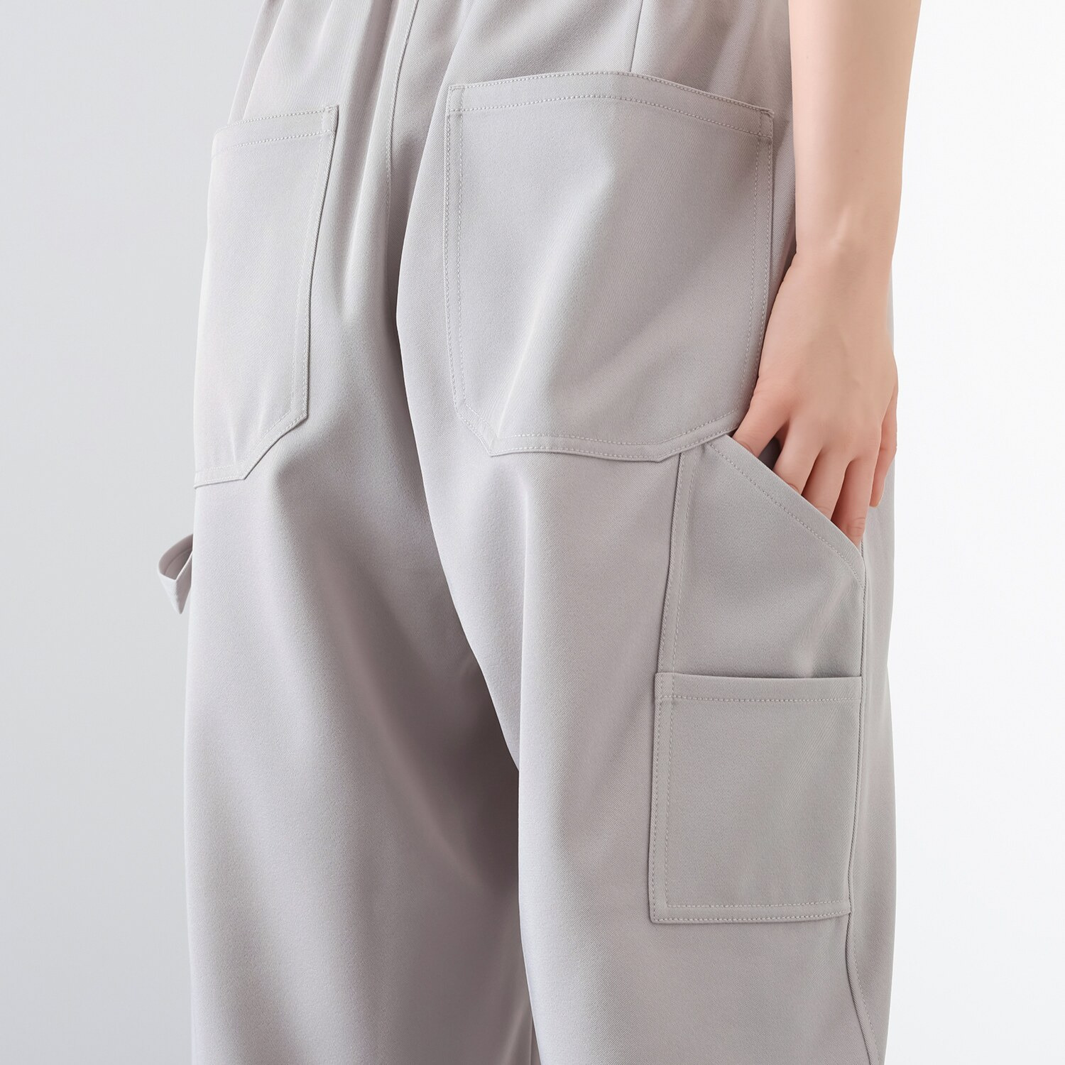 ワンピース セレクト　バイ　カワル さらっと快適！ 脚のラインを拾いにくい 美しいシルエット ペインターパンツ