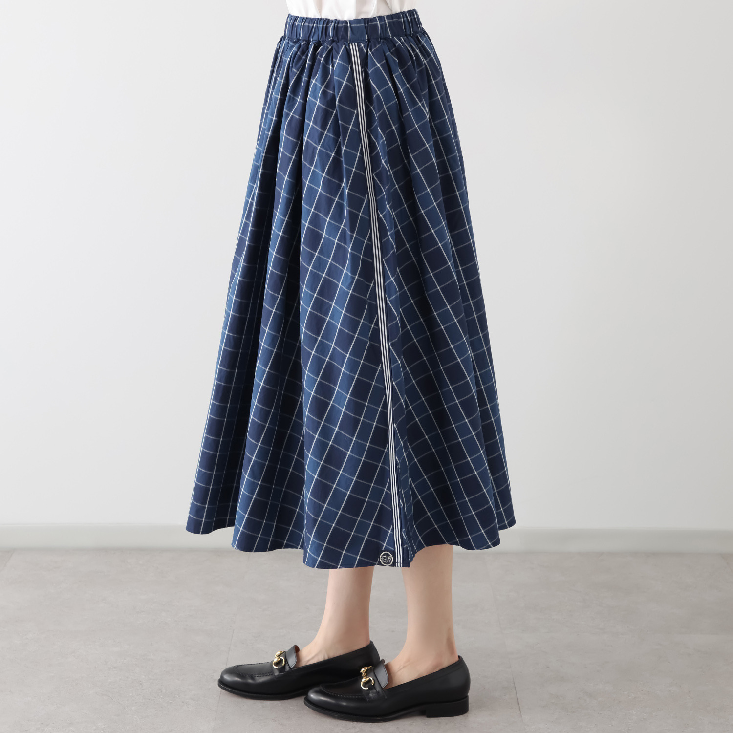 紺屋イチガントウキョウ ライン入り ギャザースカート