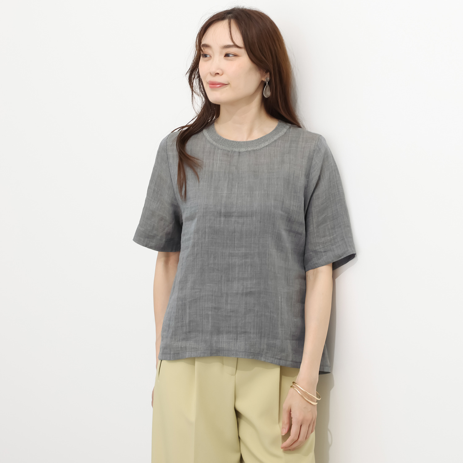 レア　ジェム プレミアムラミーの 極上の涼しさを感じる ブラウスＴシャツ