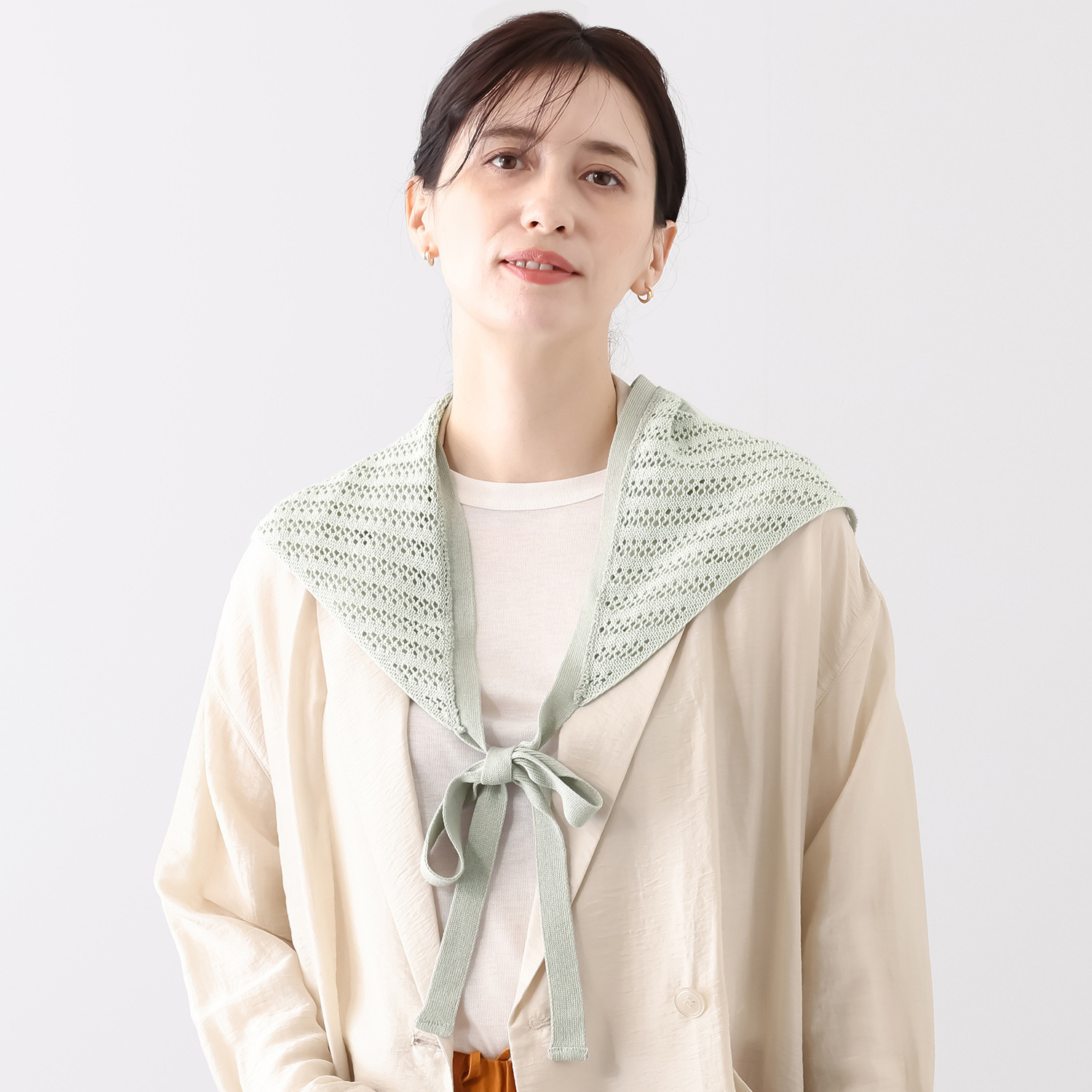 ベル・モード 日本製 綿混スクエアレースの 三角ニットストール