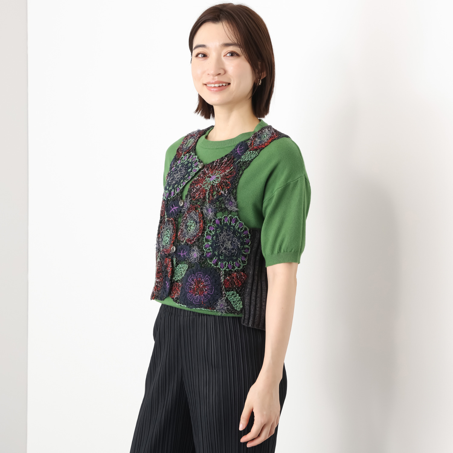 エム　アンド　キョウコ 刺しゅうベスト