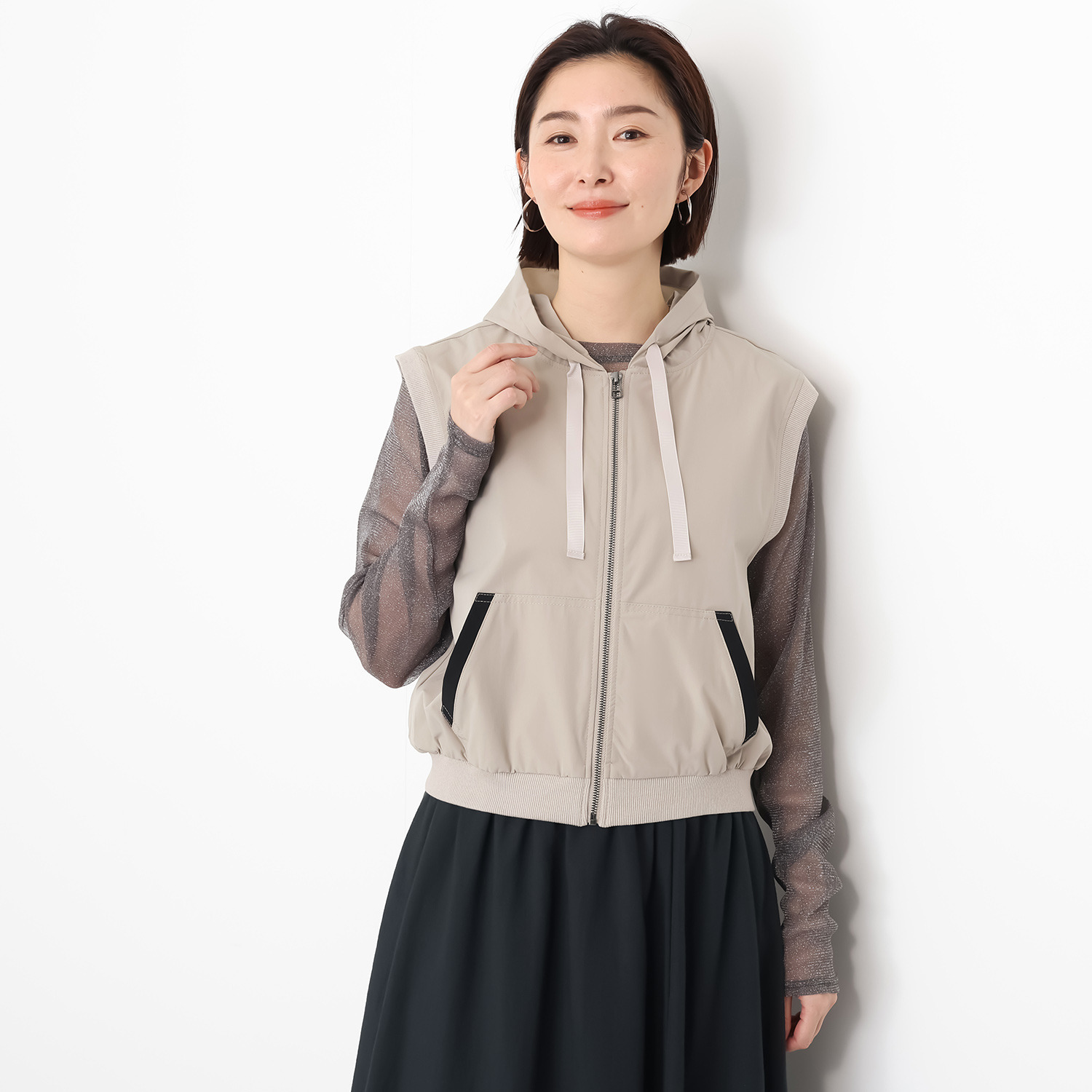 アリュメット ストレッチ フーテッドベスト