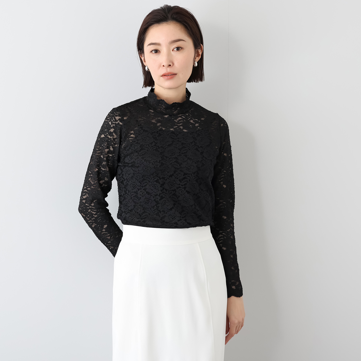 ダジュール フラワー柄 ストレッチレース プルオーバー