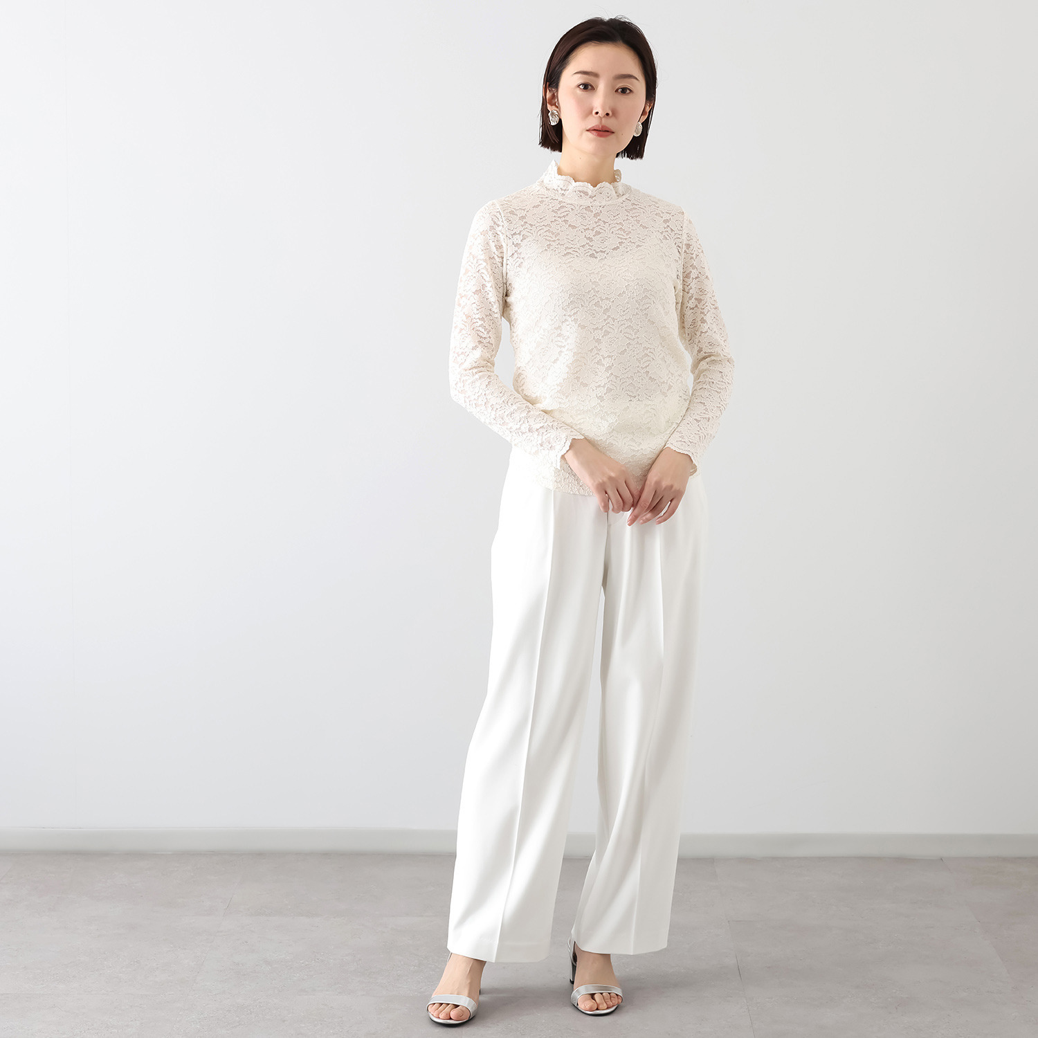 ダジュール フラワー柄 ストレッチレース プルオーバー