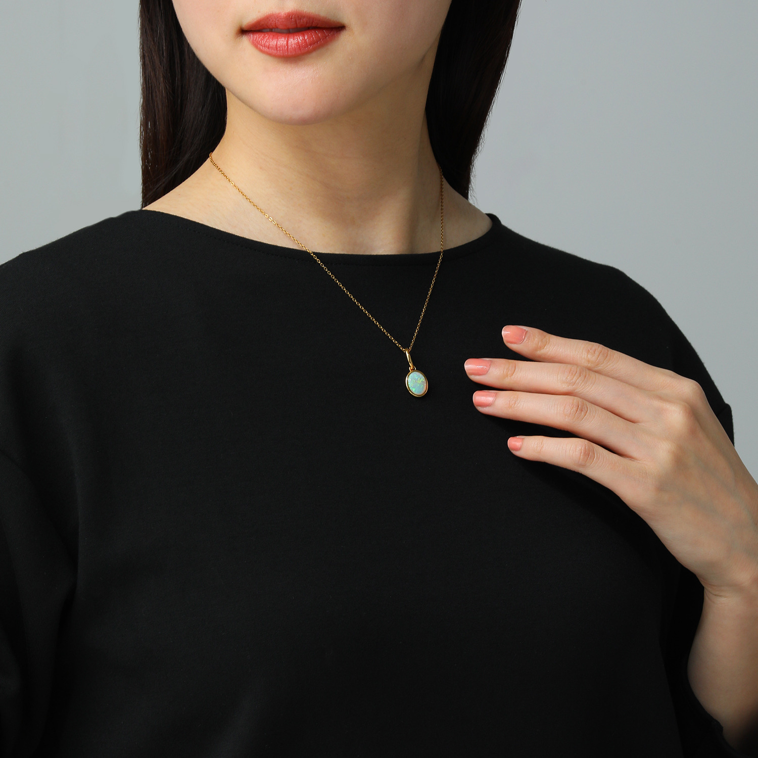 クランティーク 天然オパール ペンダントトップ 〜幸運の虹〜