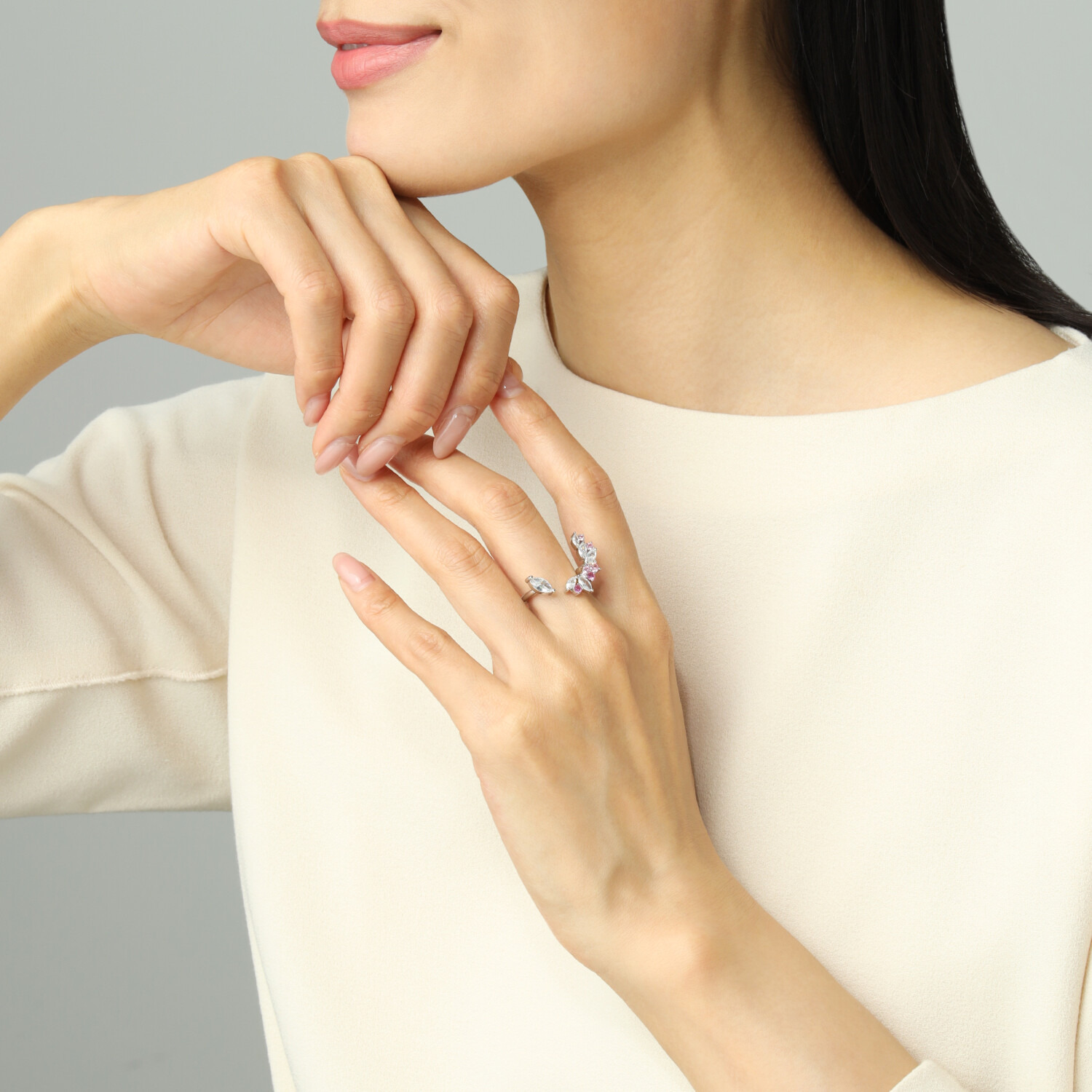 ユキコ　ハナイ プレシオサ社製 クリスタルガラス＆ＣＺ 華やかエレガントリング ２本セット