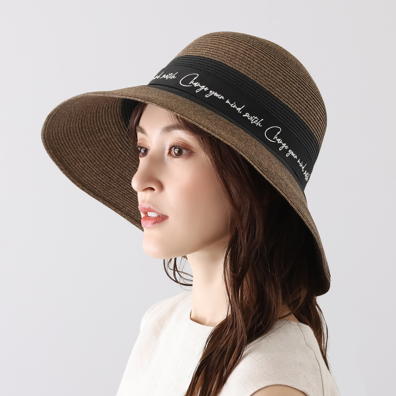 アウレリア 日本製 ＵＶカット ブレードメッセージ バイカラーキャペリン