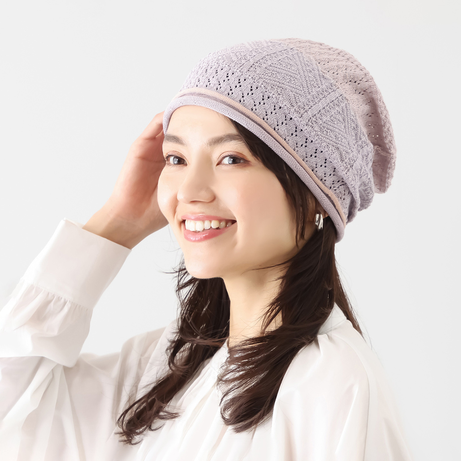 タイムクロス 日本製　超軽量 洗えるシルク混の ホールガーメント（Ｒ） おうちニット帽