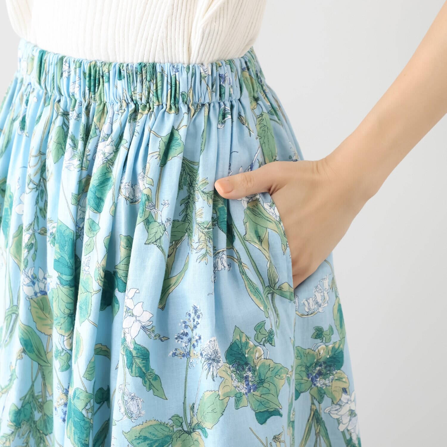 マルティジャーニ 日本製　匠の技 リネンコットン ボタニカルプリント スカート