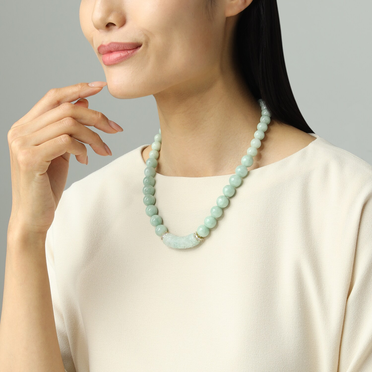 マスターストーン シルバー 無着色本翡翠 丸玉＆福彫りパーツ ネックレス