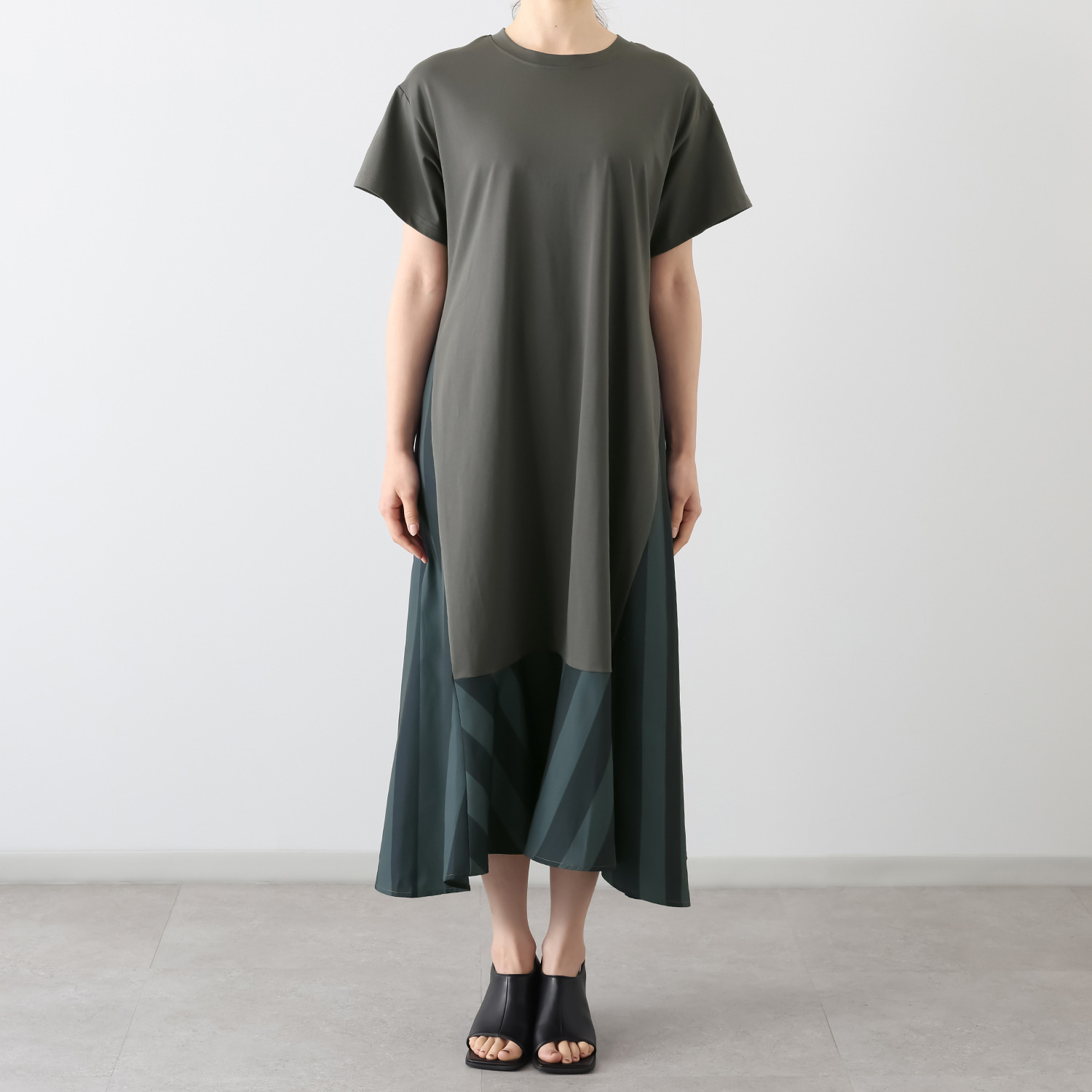 コイビトミサキ　ブラック 異素材切替 デザインワンピース