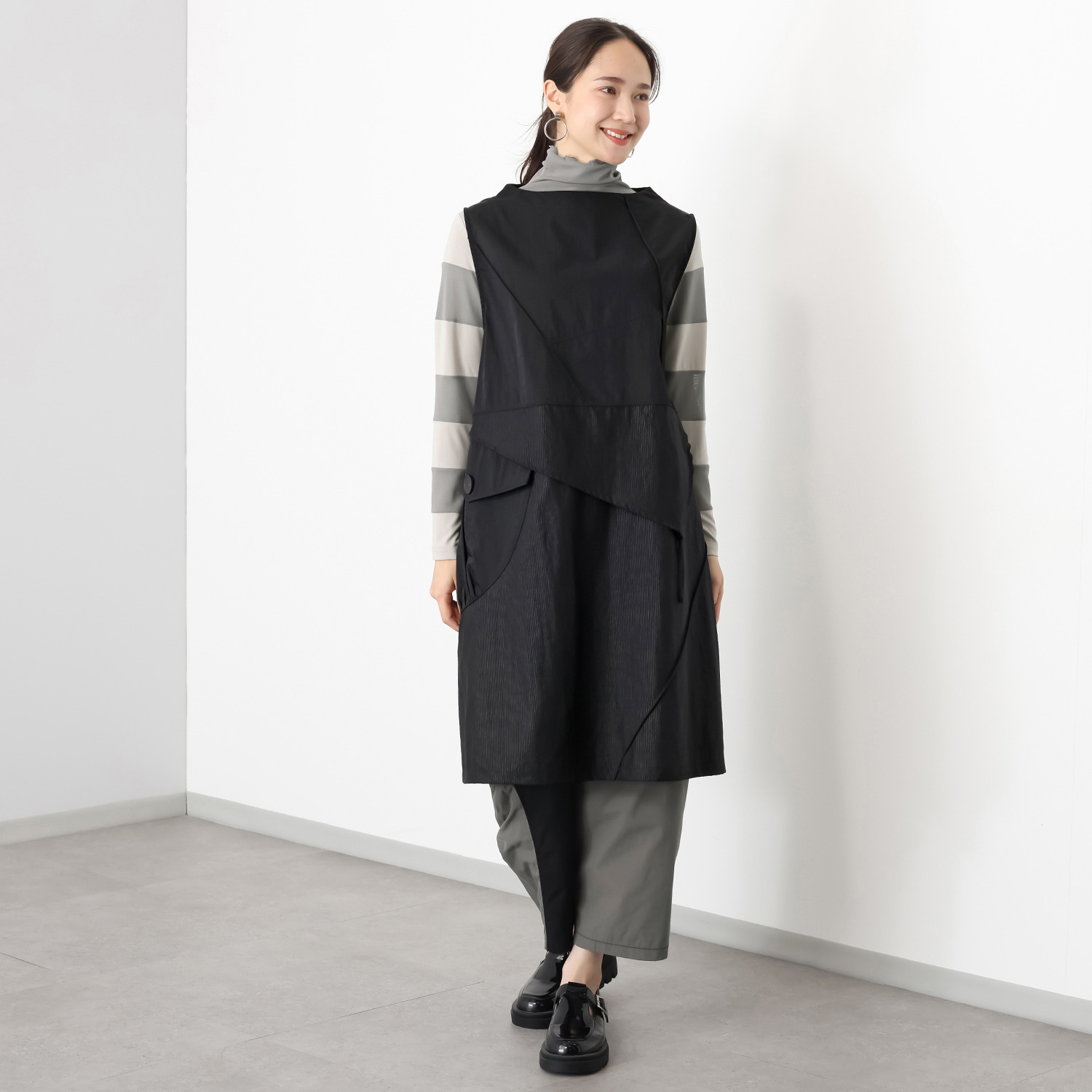 コイビトミサキ　ブラック 異素材切替 ノースリーブ ワンピース