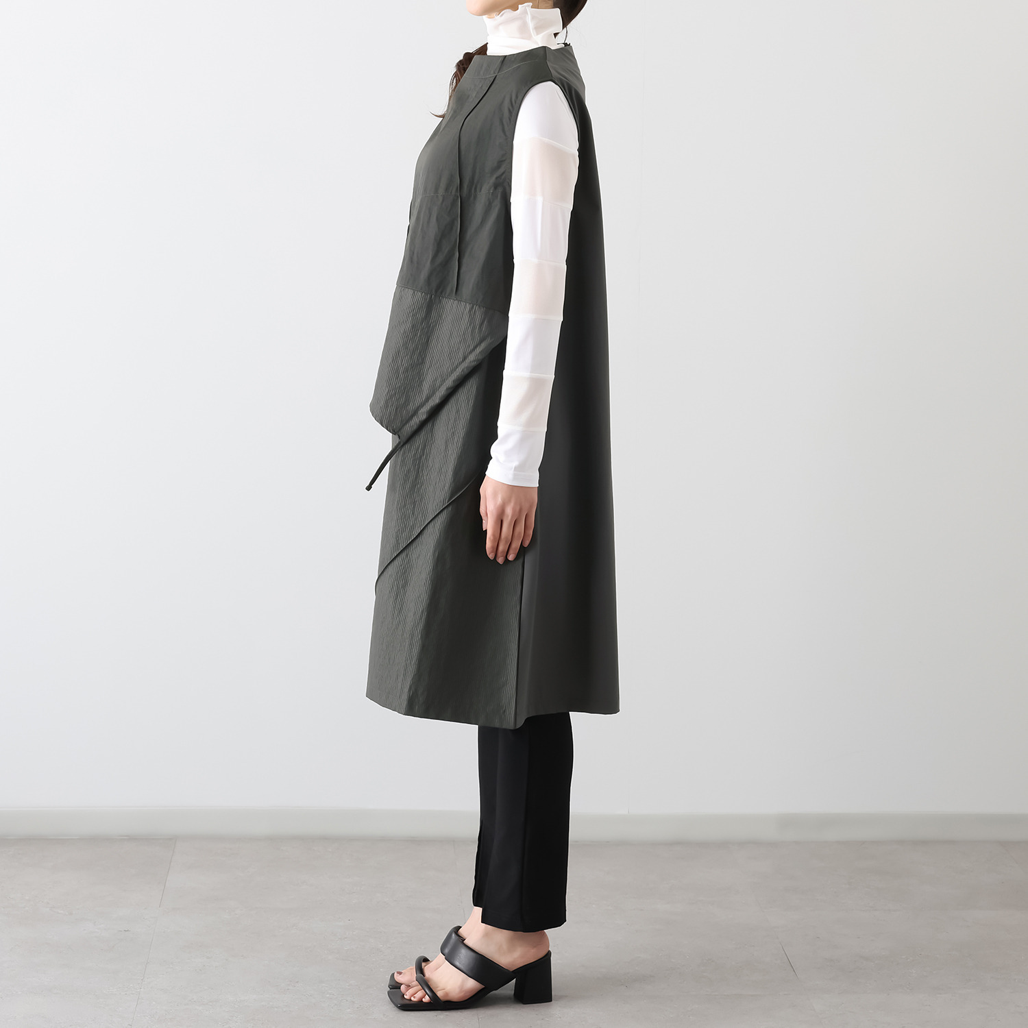 コイビトミサキ　ブラック 異素材切替 ノースリーブ ワンピース