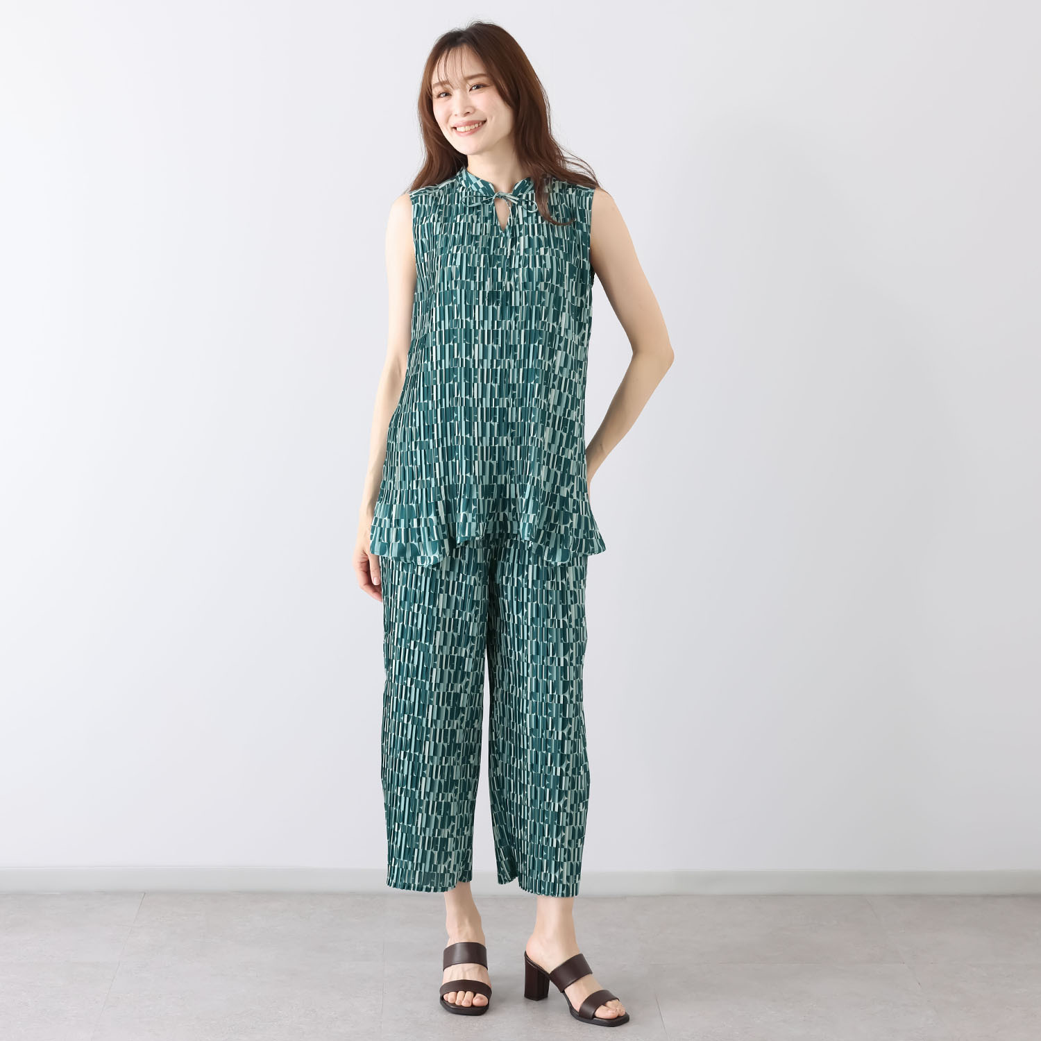 エル　ステュディオ ＥＬＬＥオリジナル グラフィック プリーツチュニック