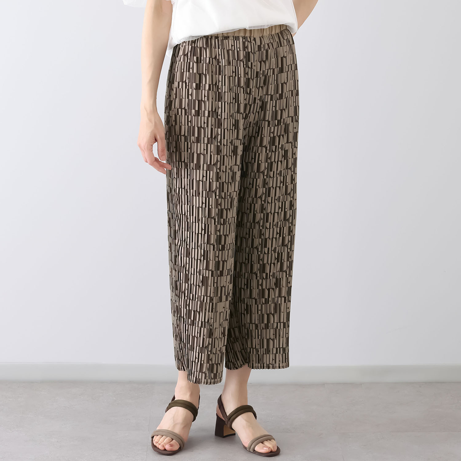 エル　ステュディオ ＥＬＬＥオリジナル グラフィック プリーツパンツ