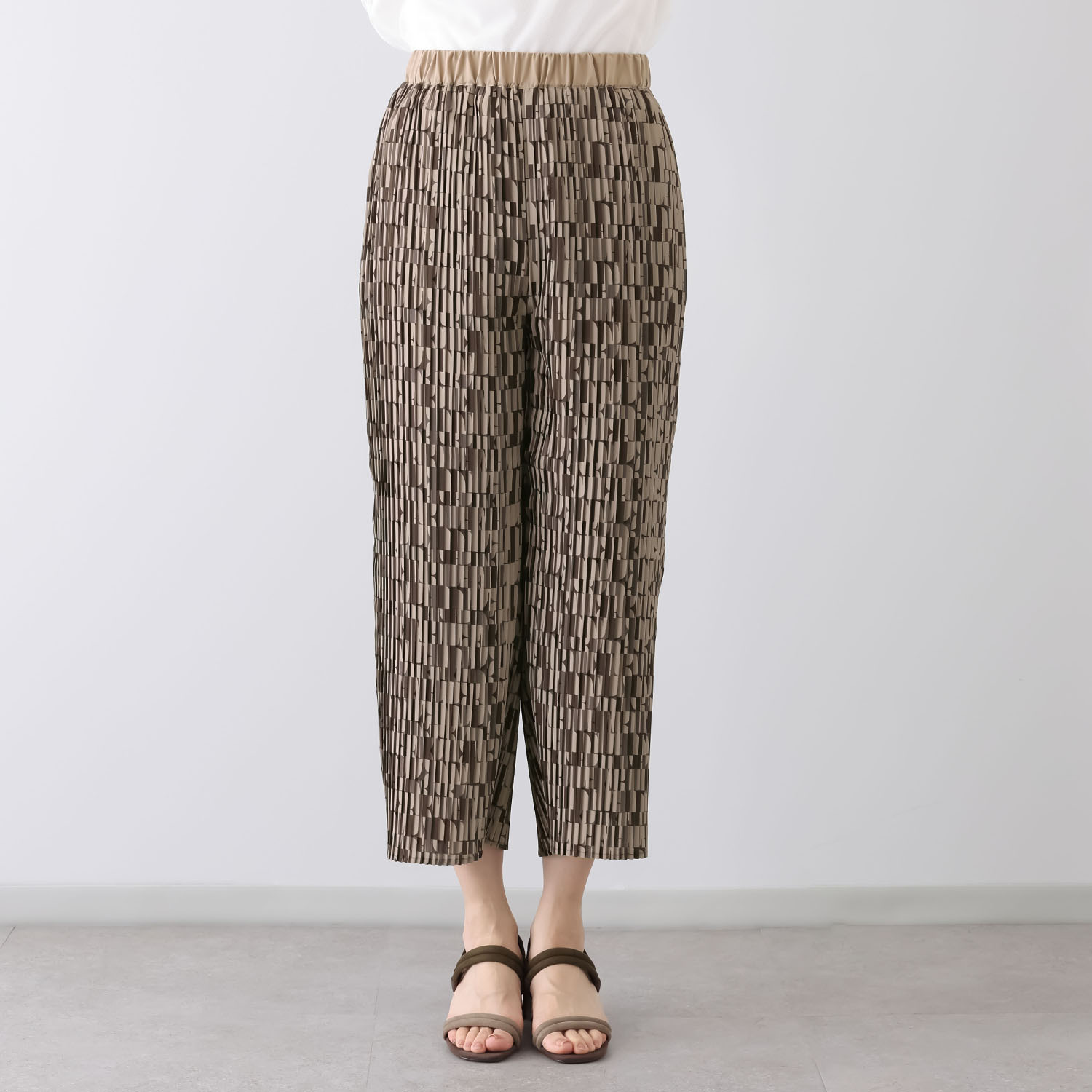 エル　ステュディオ ＥＬＬＥオリジナル グラフィック プリーツパンツ