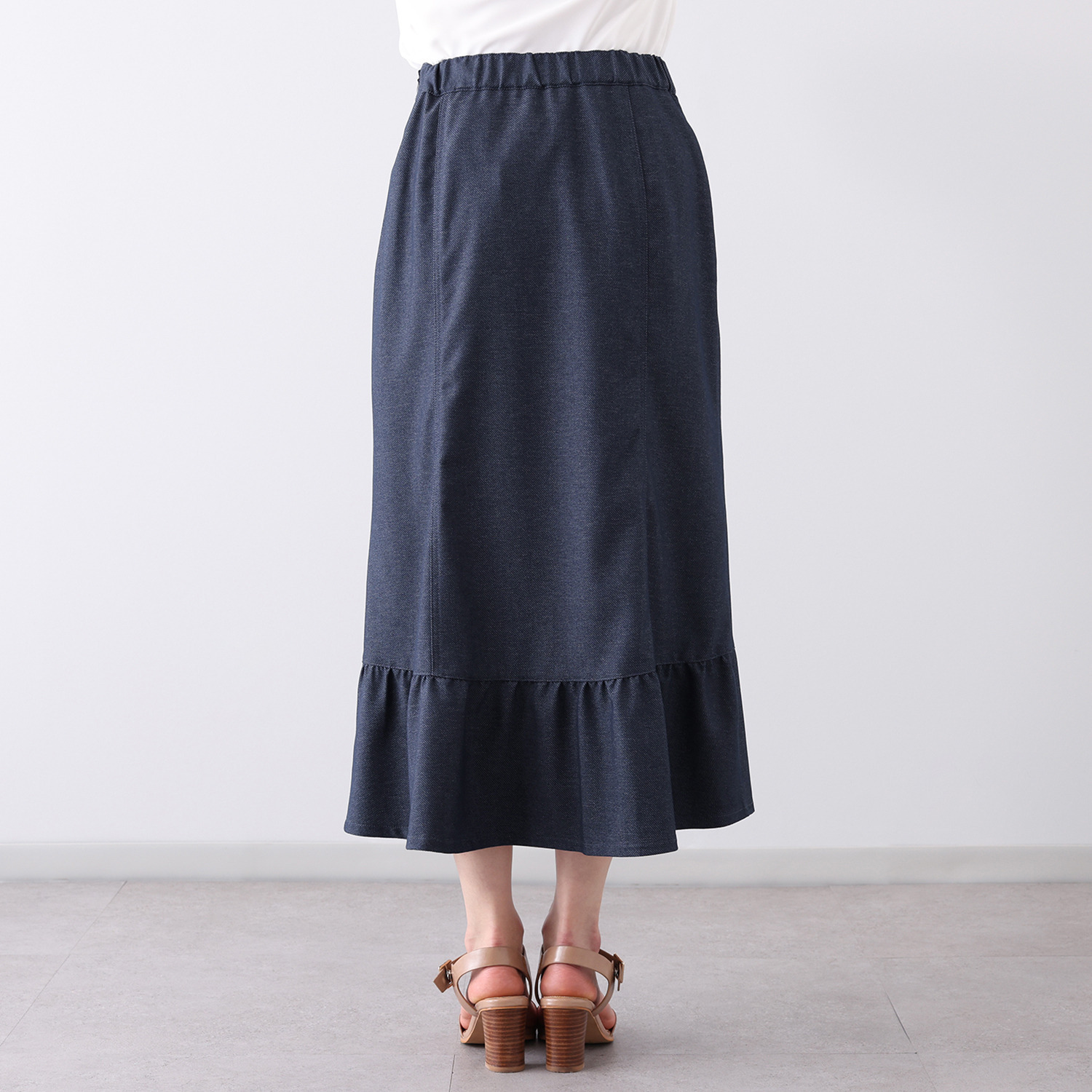 ミューリエ デニム見えで品良く旬顔 ラップ風 マーメイドスカート