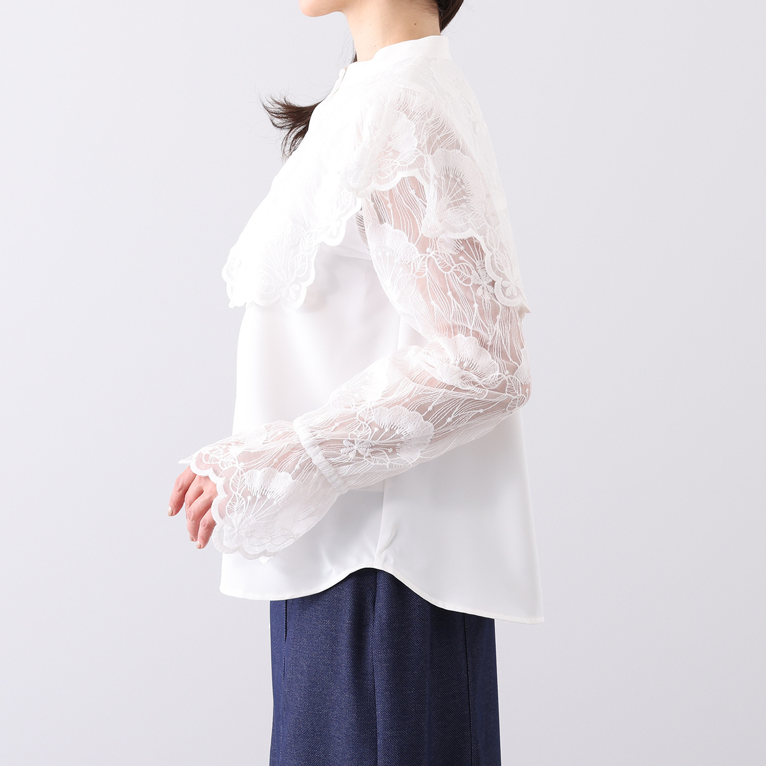 ミューリエ 大人の華やぎ レーストレンド ウイングカラーブラウス