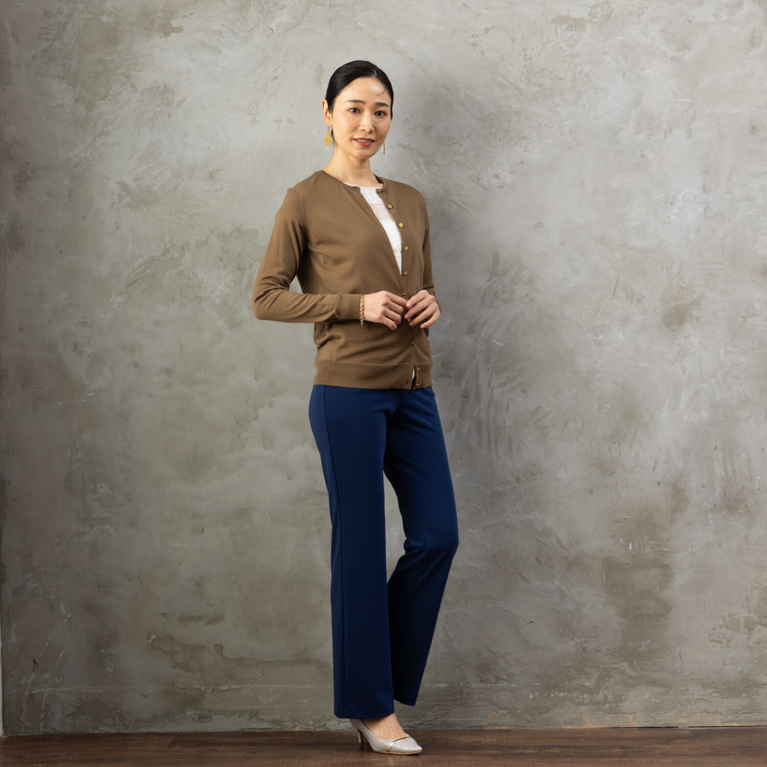 上質ごこち アルディナ はくだけで脚長美人見え 極上ドレープパンツ ＜股下８０ｃｍ＞