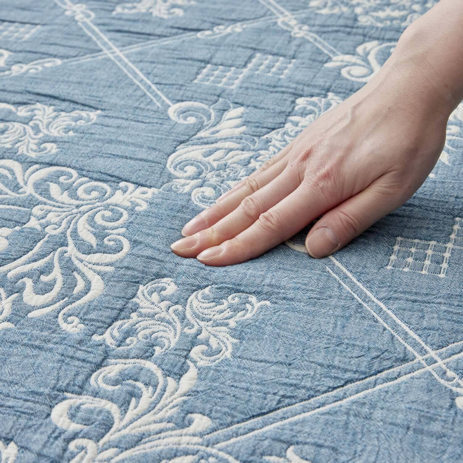 スワトウ刺しゅう協会 認定デザイン 綿１００％ラグ ＜１９０×２４０ｃｍ＞