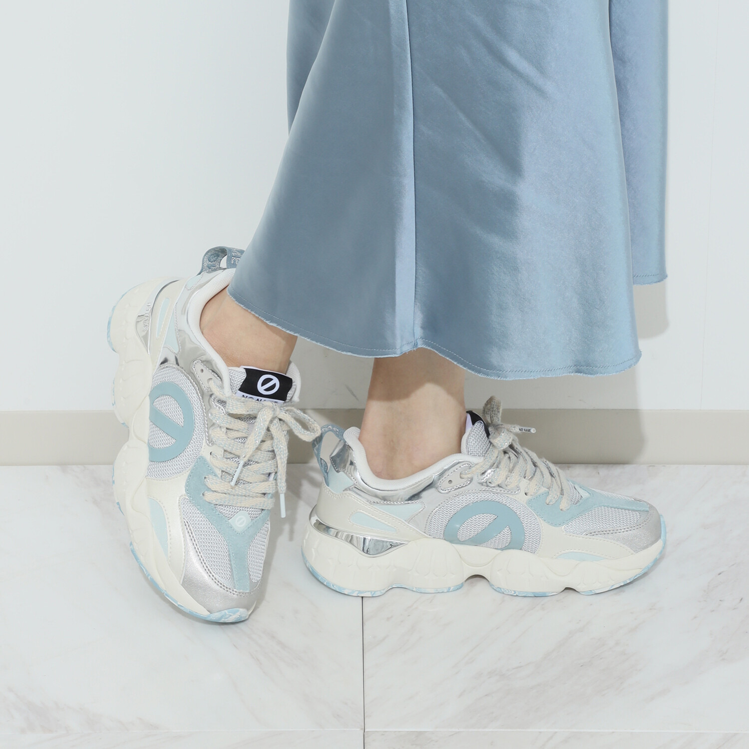 ノーネーム ボリュームソール スニーカー “クレイジー”