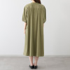 ２１２キッチンストア すっきりシルエット 包みボタン ワンピース