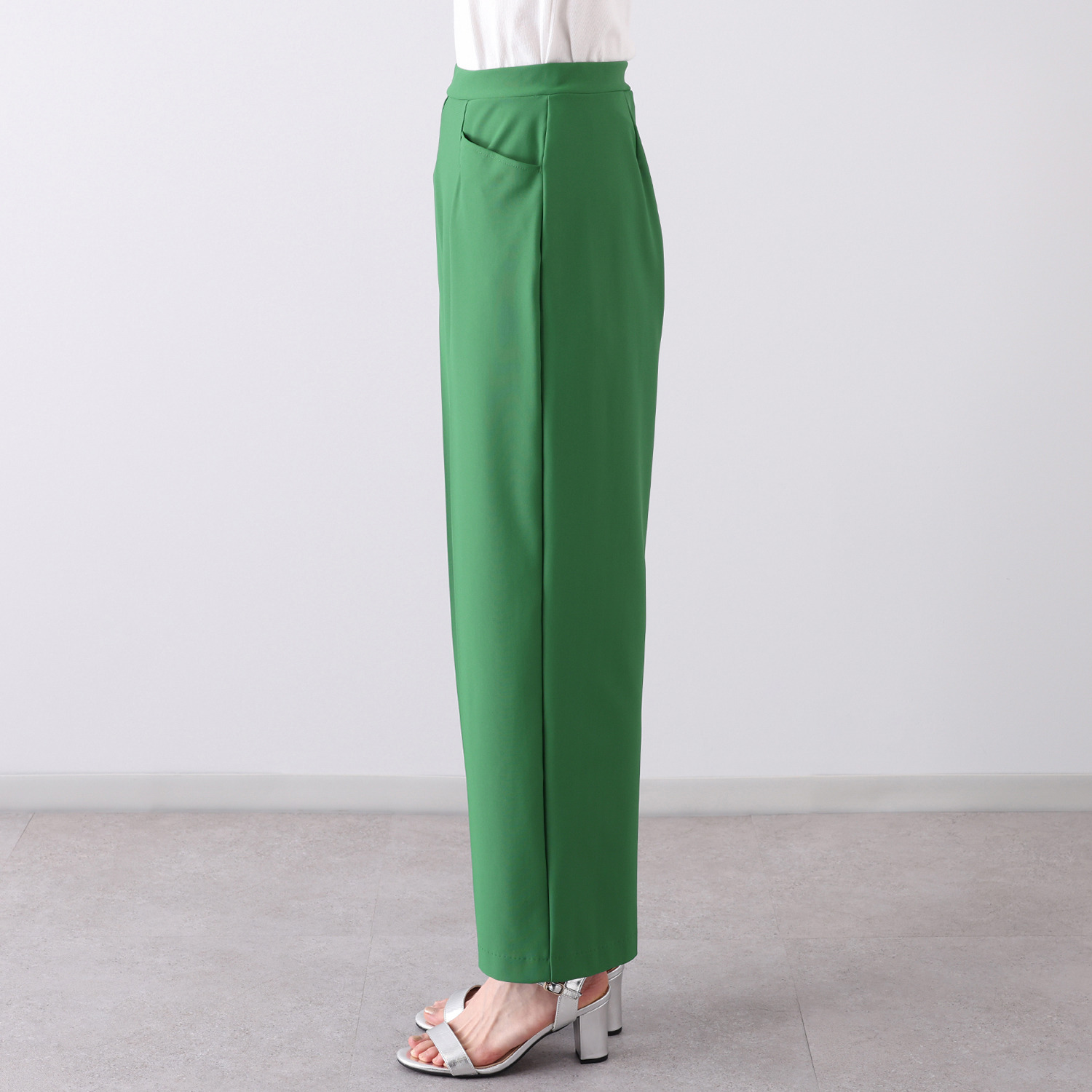 ピーツー 接触冷感・吸水速乾 多機能ストレッチ センタープレス ワイドストレートパンツ