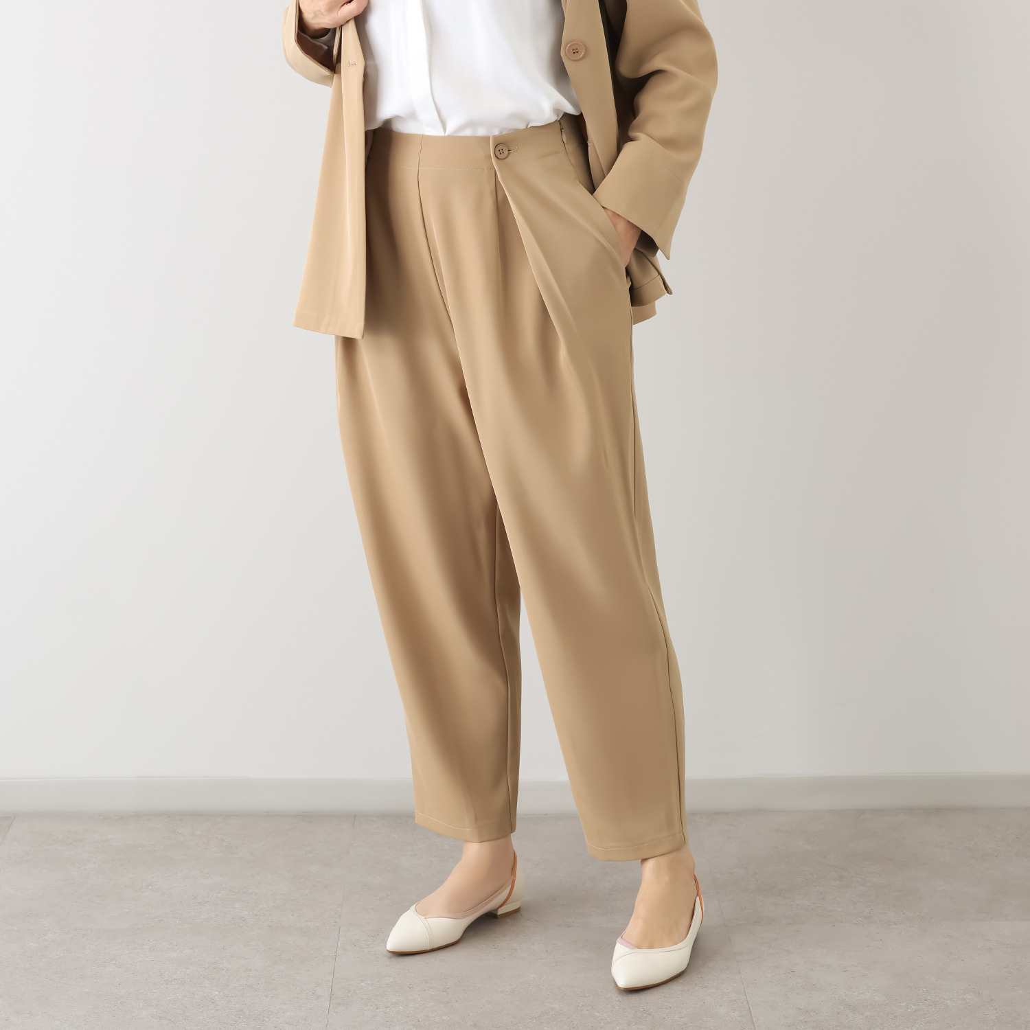 トウキョウストロール 研究してたどり着いた 背中ではく ラップデザインパンツ