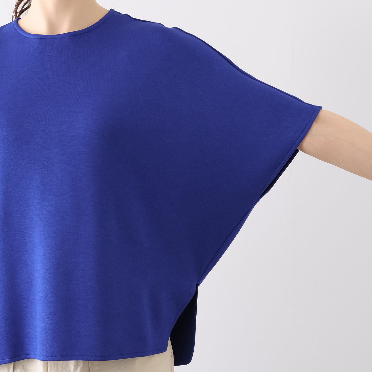 キリ　エ　キリ 後ろリブアクセント プルオーバー