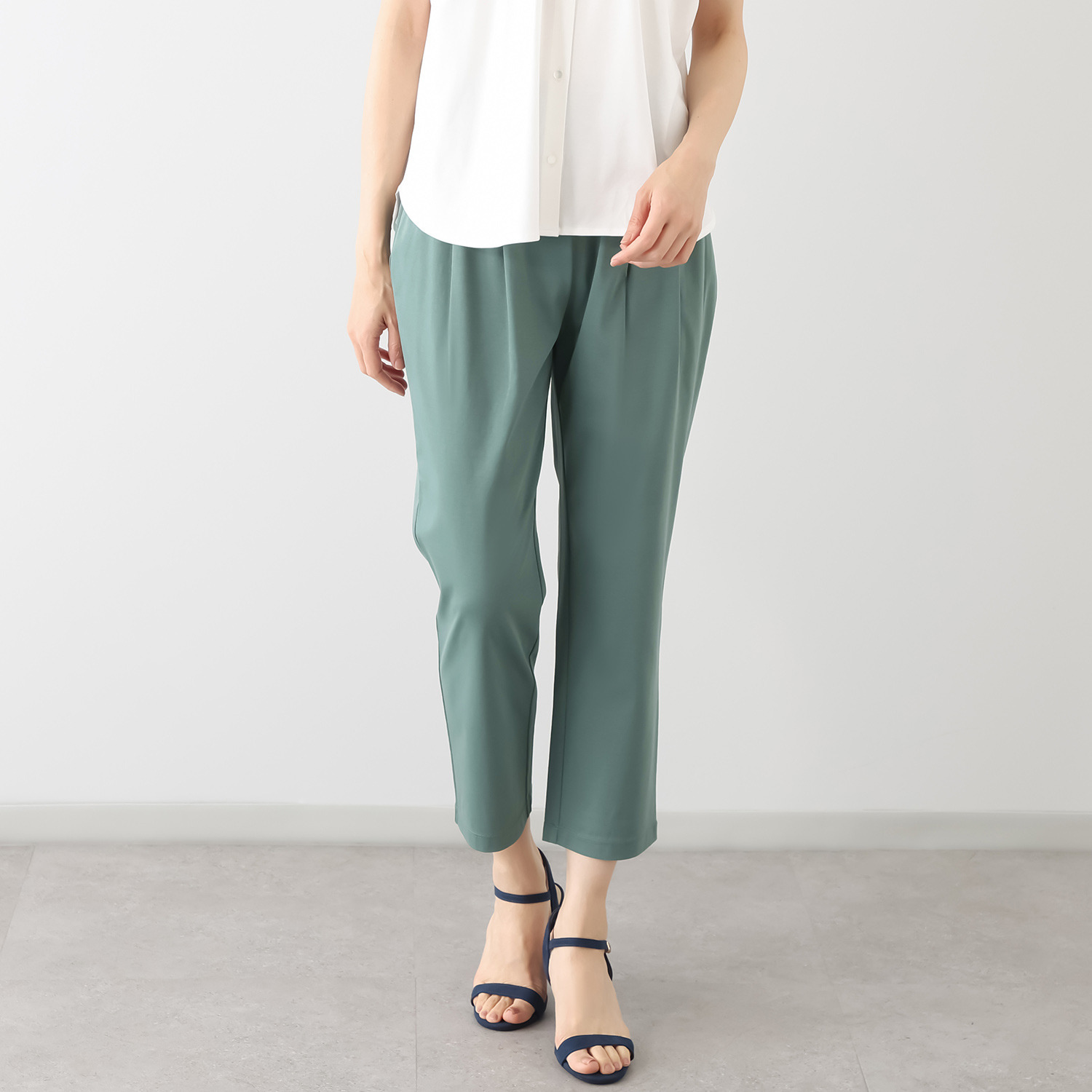 バーチ　ドゥエ 接触冷感 ギザ超長綿ブレンド シルケットスムース ツータック テーパードパンツ