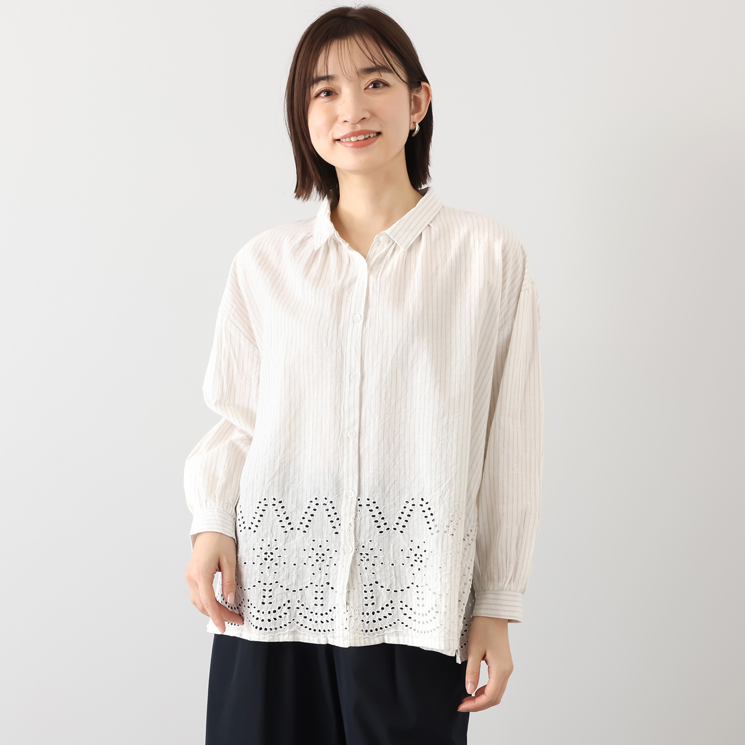 エムエムオー ストライプ 刺しゅうアクセント ブラウス