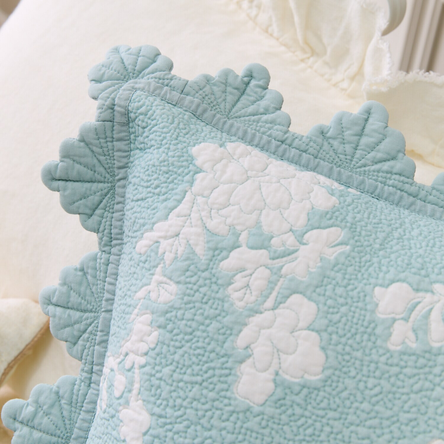 ラ・コトンメルル 綿が気持ちいい マスカットスカラップ キルトクッション