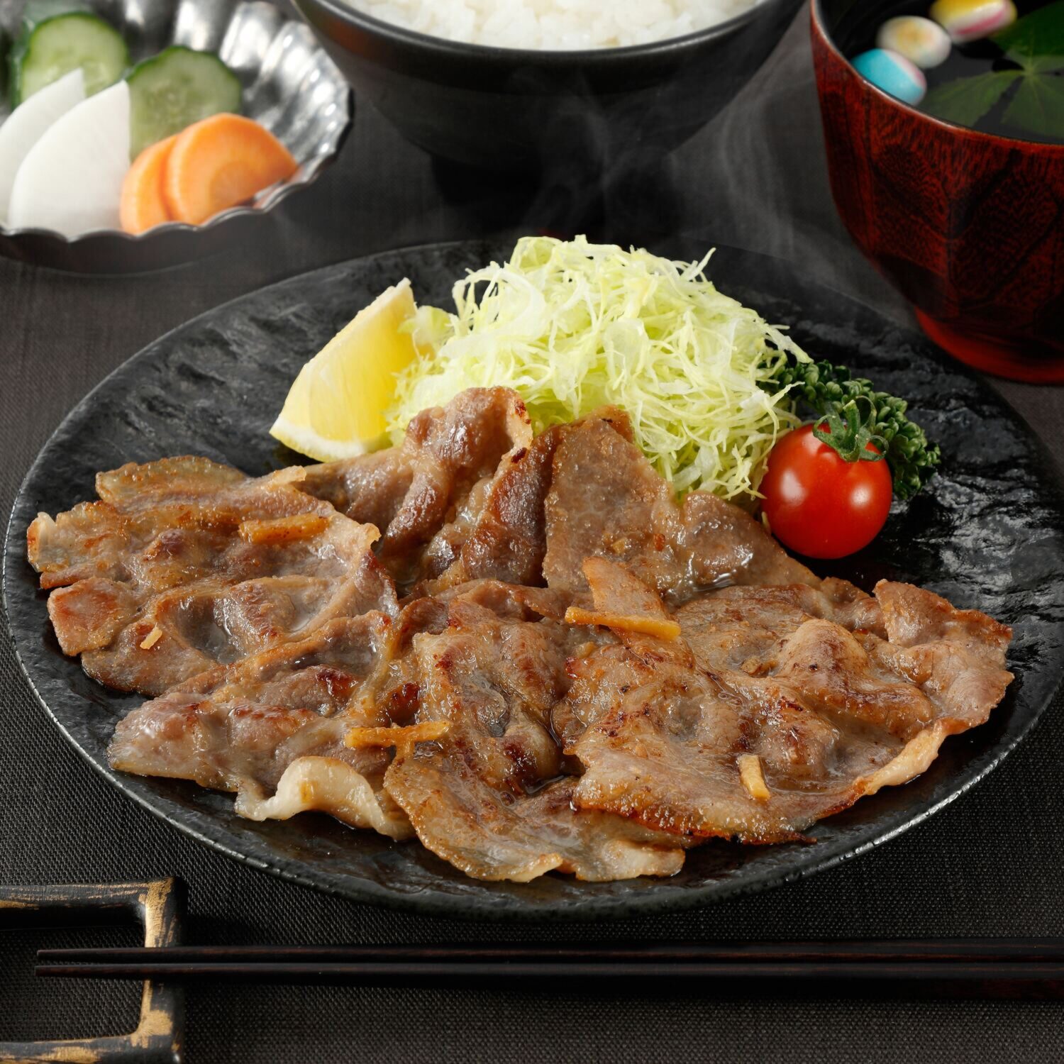 鹿児島県産黒豚 “黒の匠”使用！ 肩ロース生姜焼き