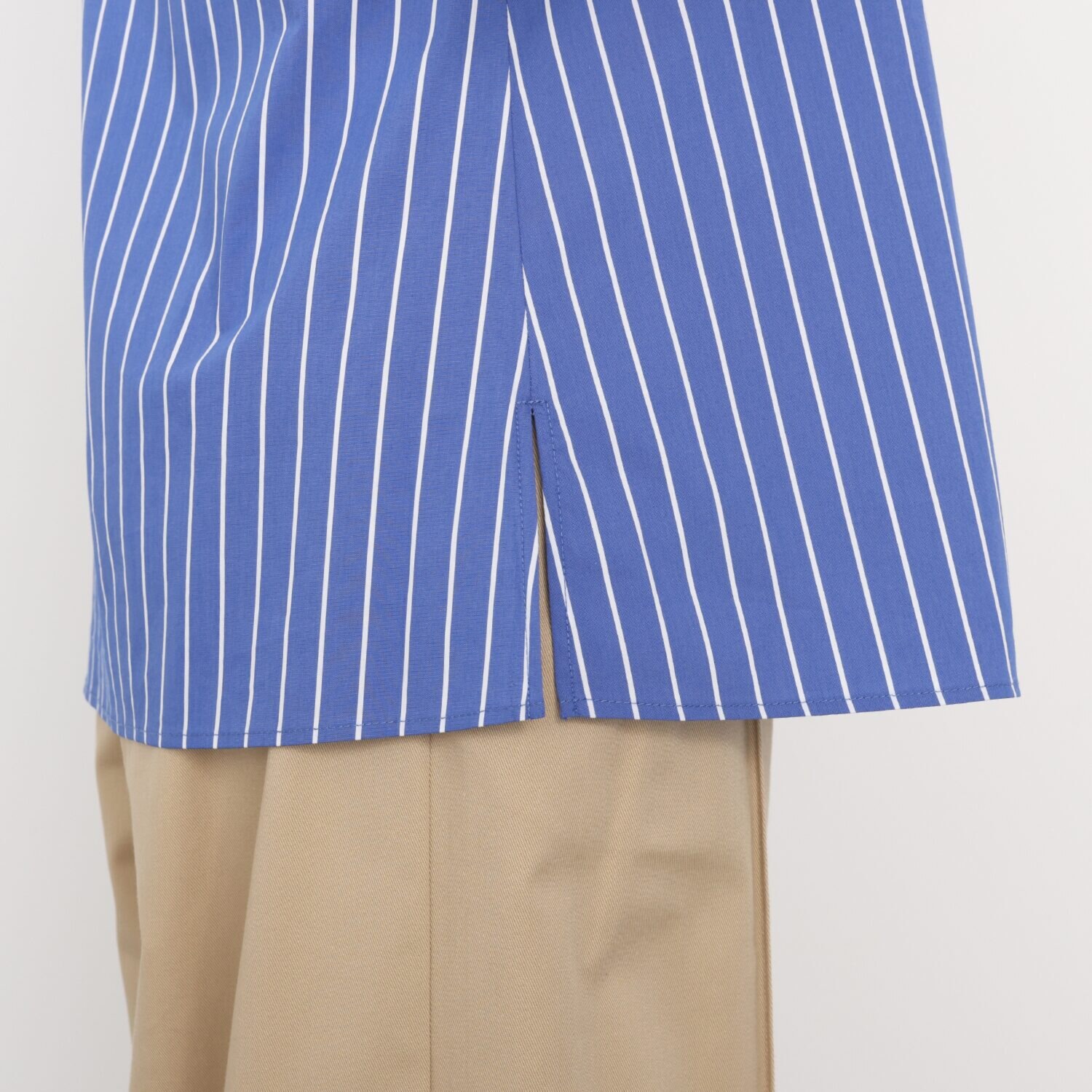 アンリック　オー　ブルー バイカラーで遊ぶ 比翼仕立て 大人なプルオーバー